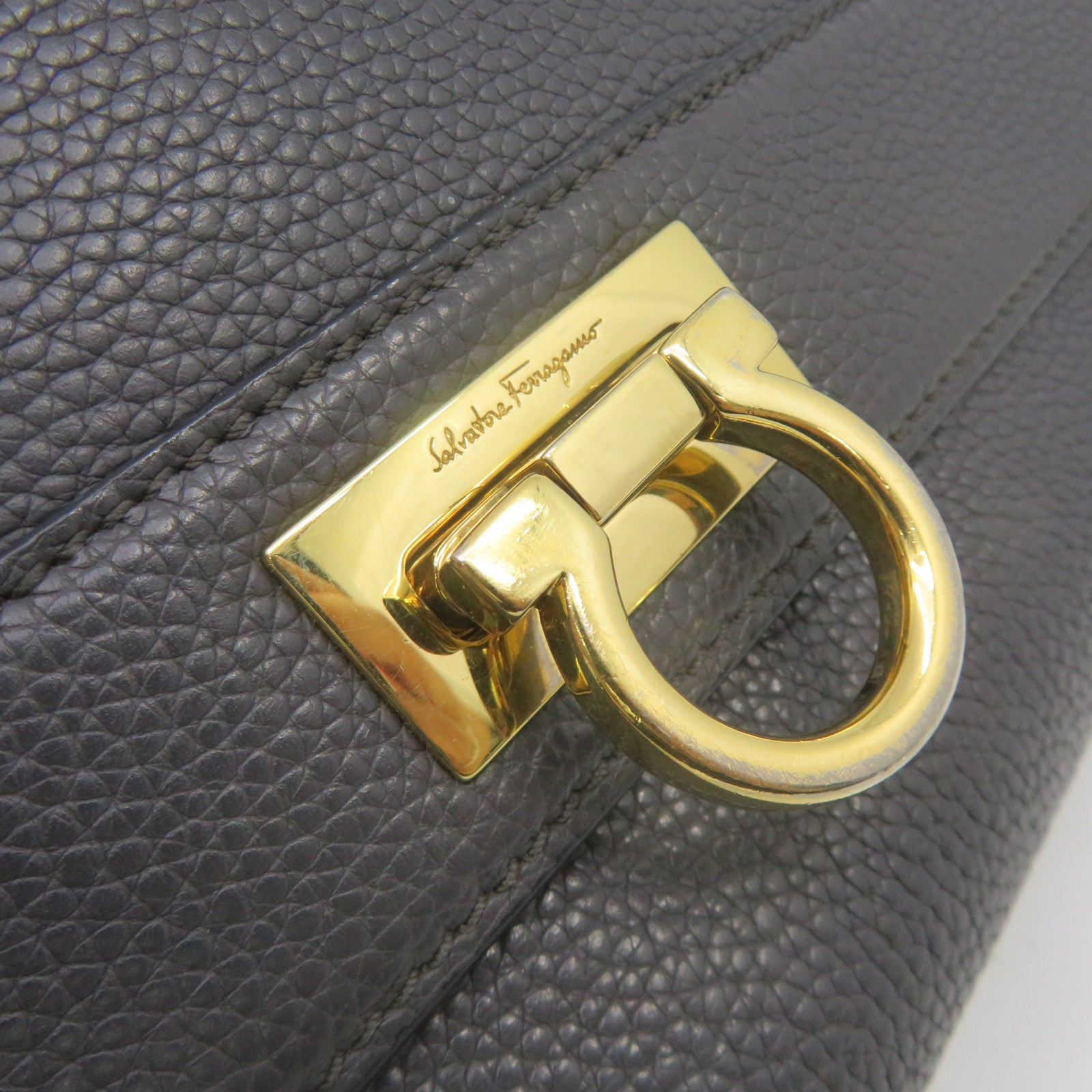 Salvatore Ferragamo 牛皮皮革2Way Shoulder Bag金扣手挽肩背两用袋碳灰色