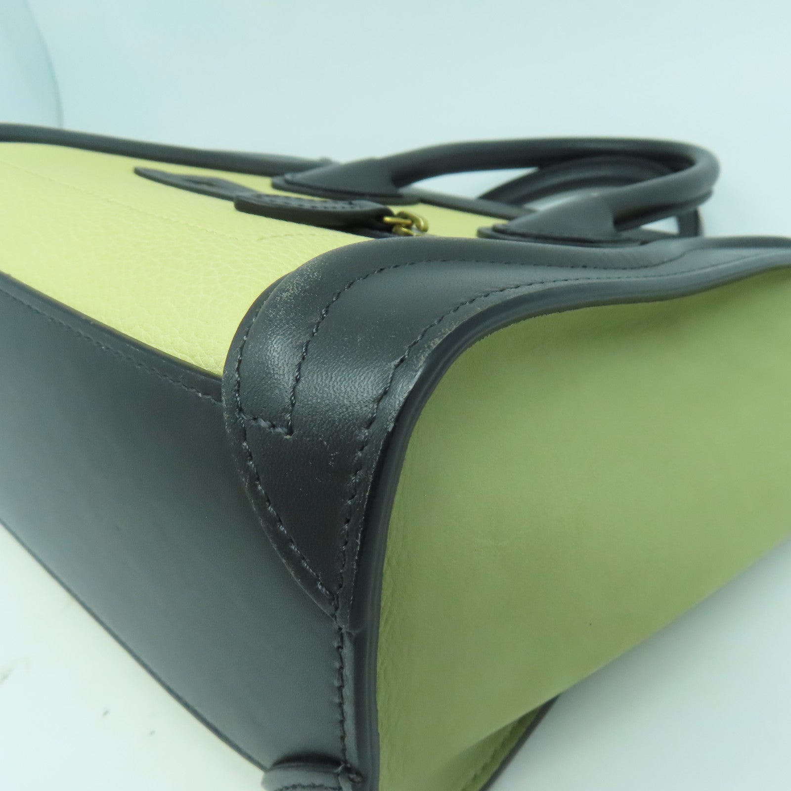 CELINE 牛皮皮革Nano Luggage金扣手挽肩背兩用袋黃色/黑色/綠色