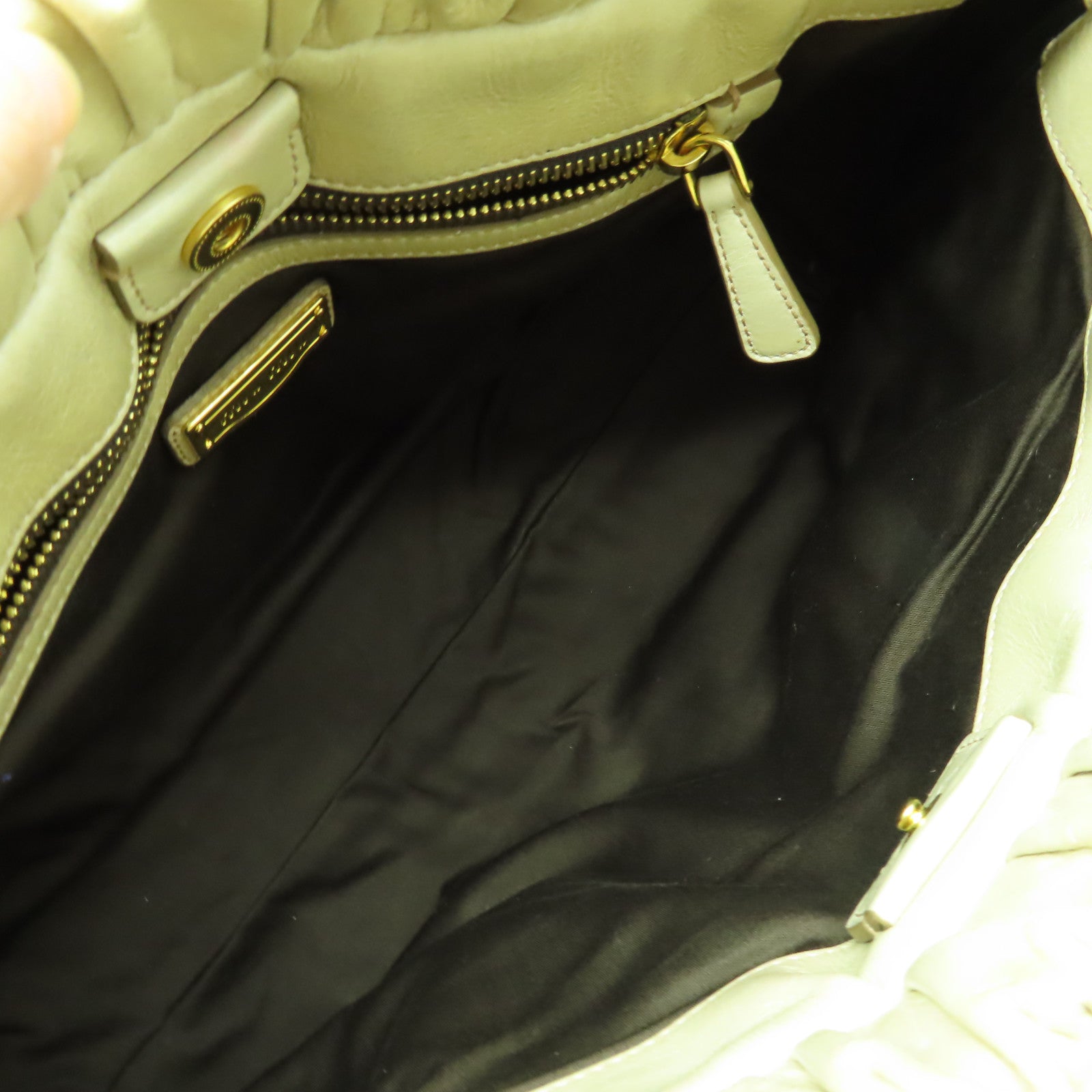 Miu Miu 羊皮皮革2 Way Shoulder Bag金扣手挽肩背兩用袋米色