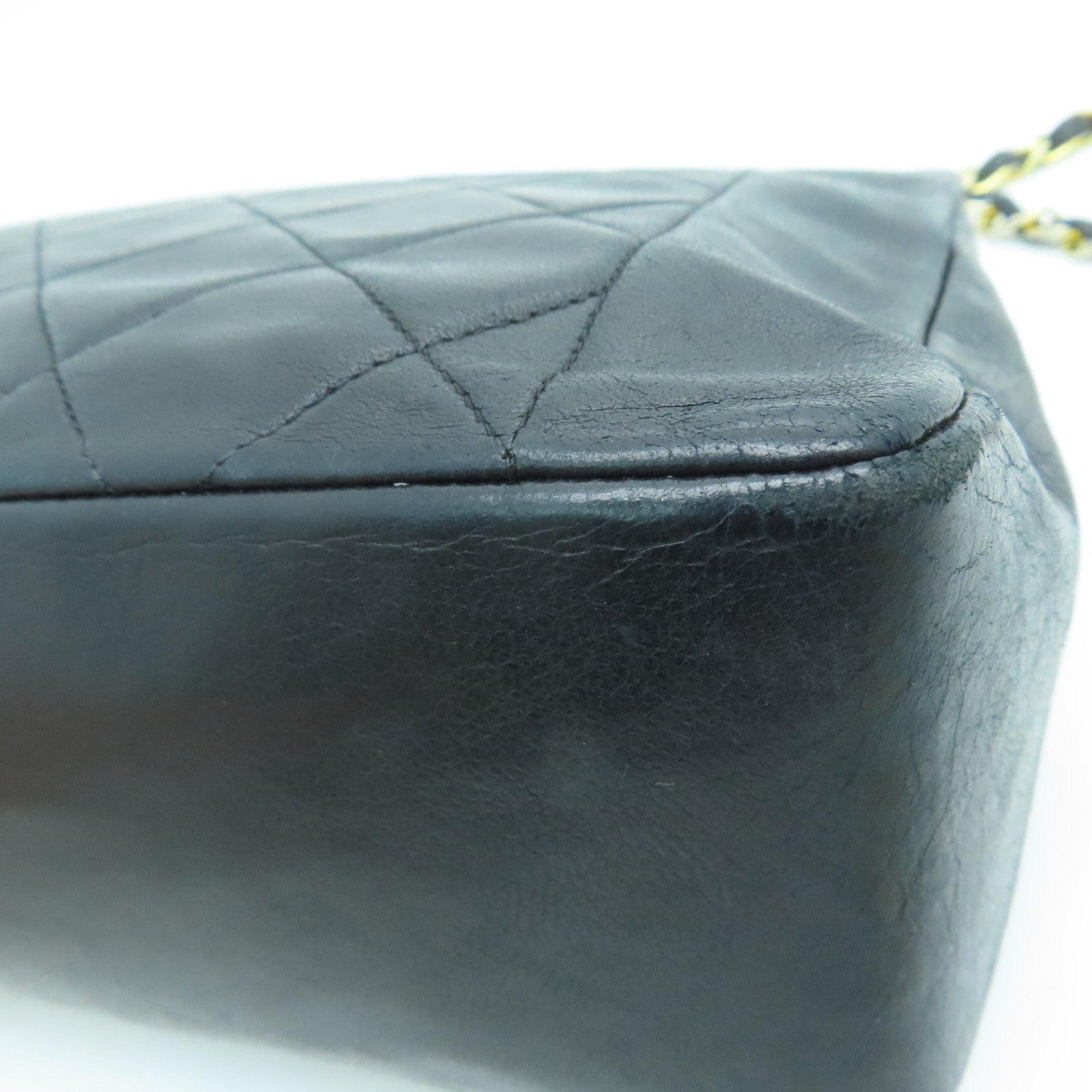 CHANEL 菱格羊皮皮革Chain Shoulder金扣肩背袋黑色