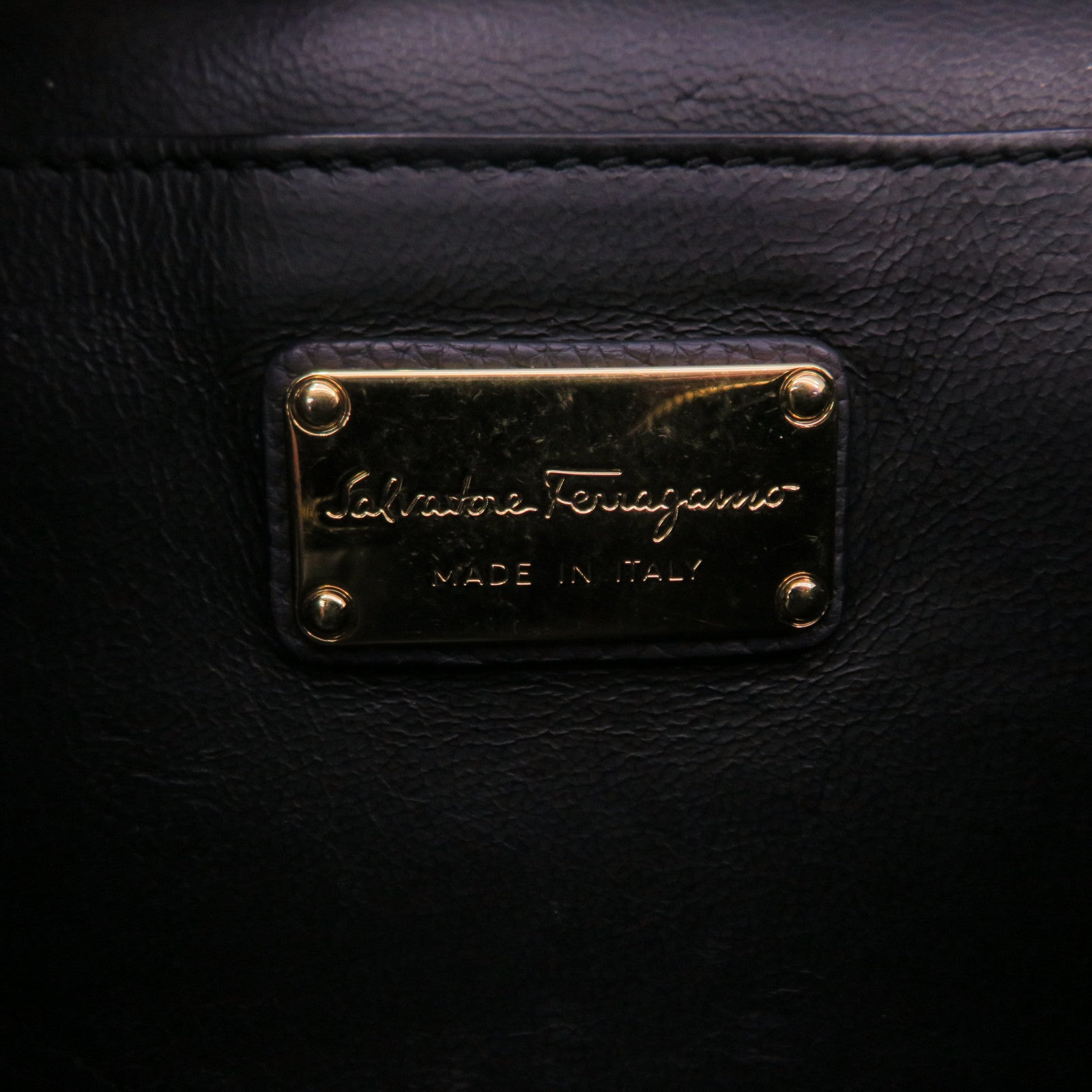 Salvatore Ferragamo 牛皮皮革2Way Shoulder Bag金扣手挽肩背两用袋碳灰色