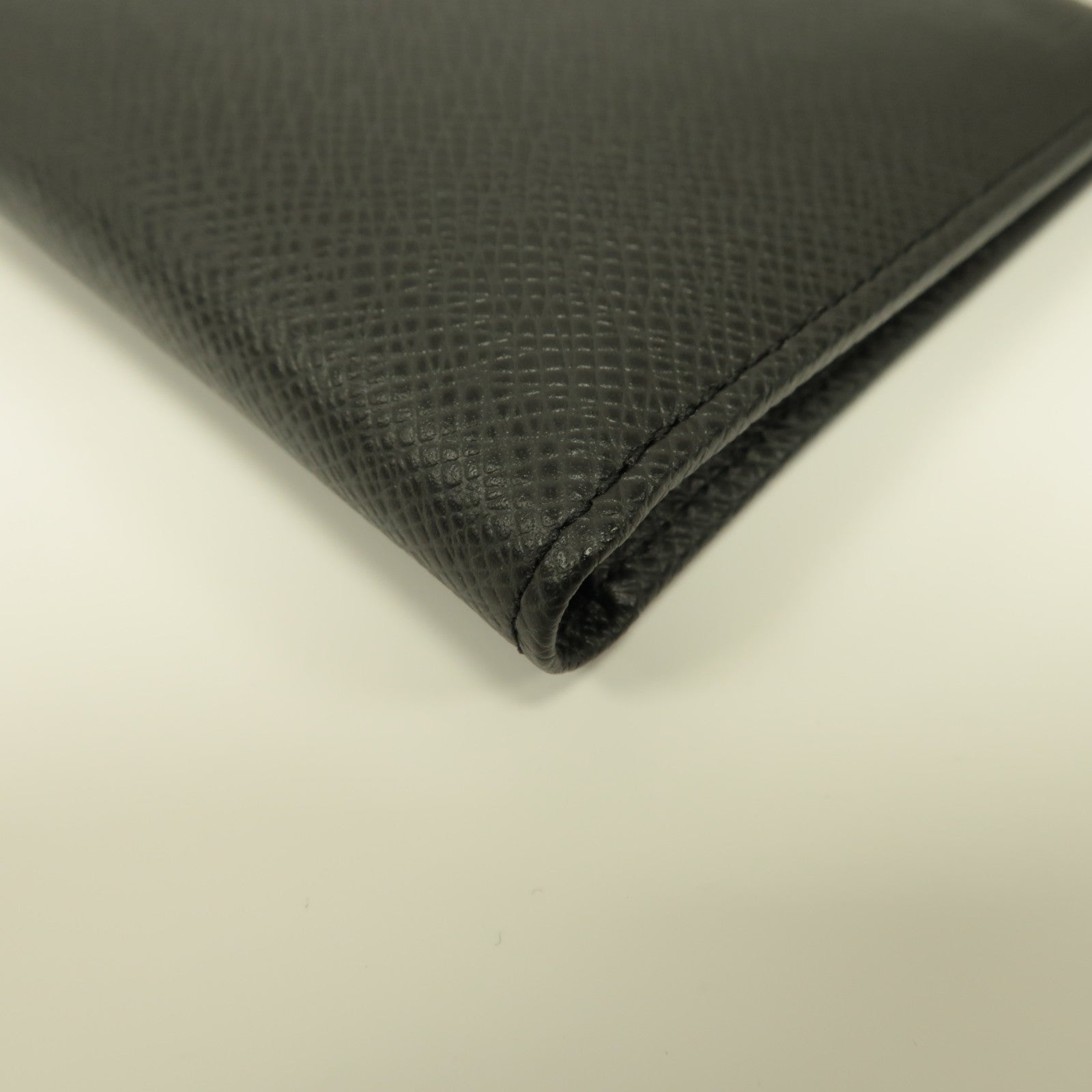 LOUIS VUITTON Taiga Wallet錢包黑色
