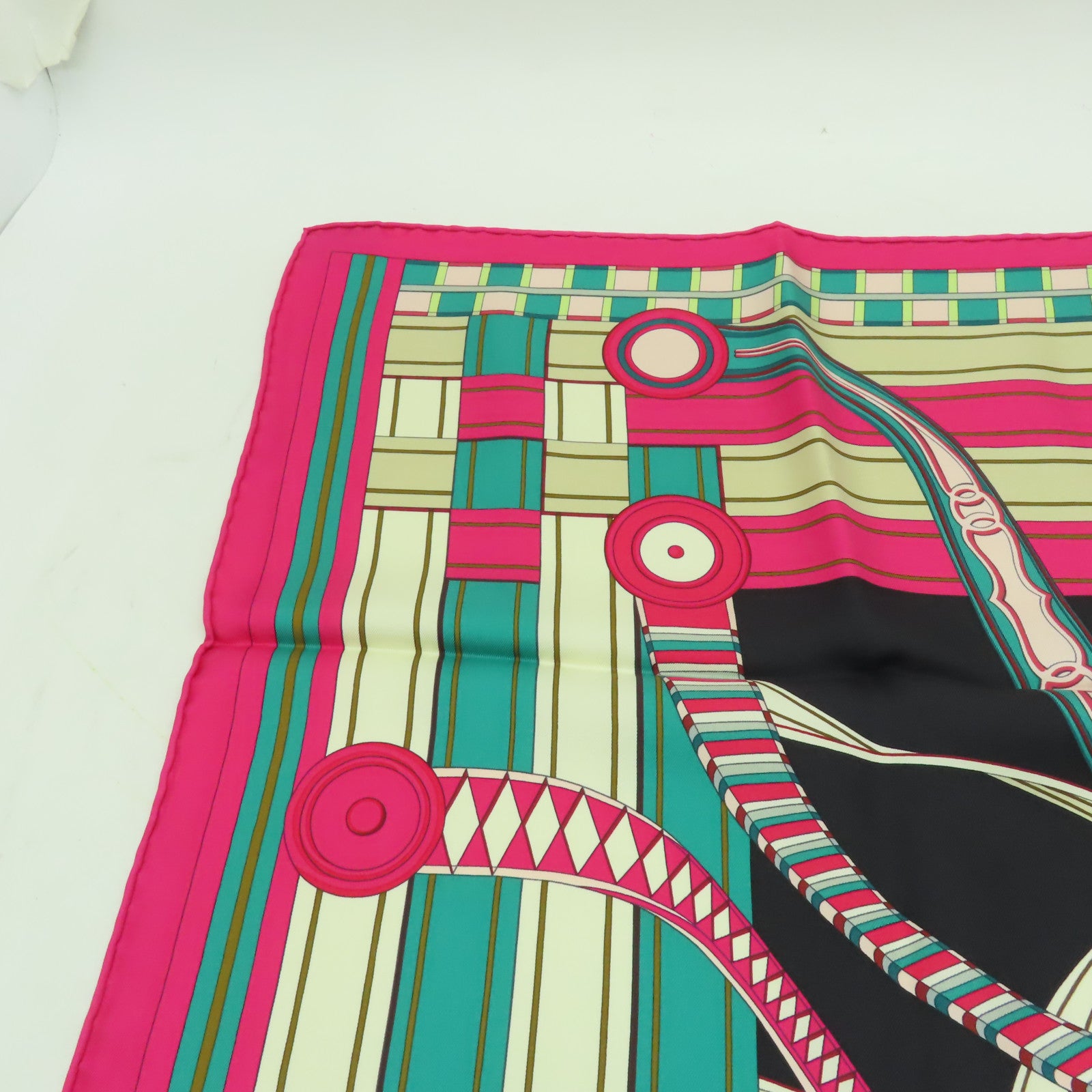 HERMES 【激減優惠】絲質Scarf圍巾粉紅色/綠色