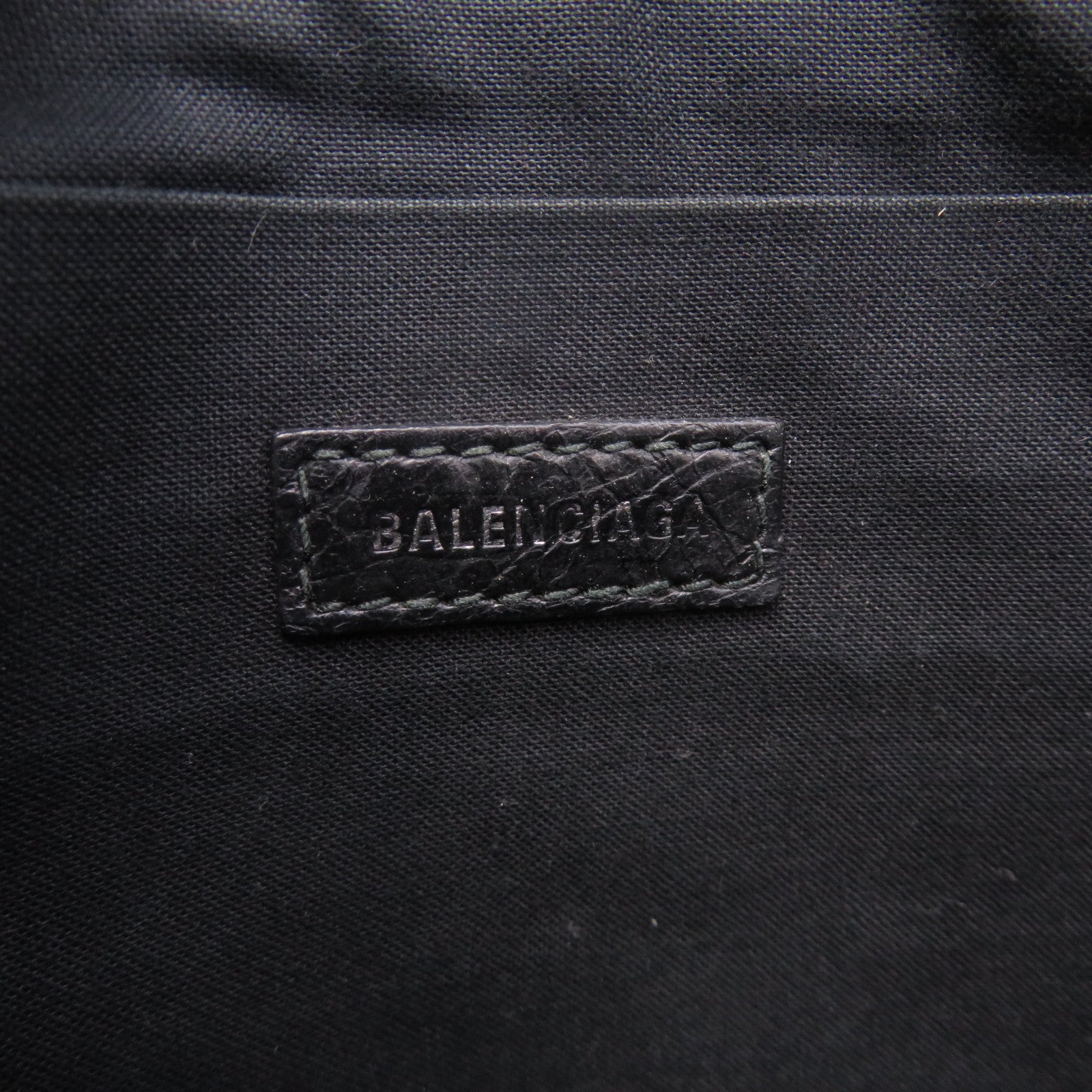 BALENCIAGA 牛皮皮革Pouch手拿包黑色