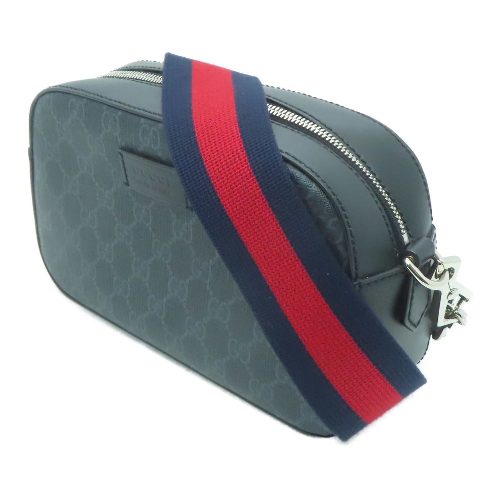GUCCI 塗層帆布GG Supreme Shoulder Bag銀扣肩背袋黑色