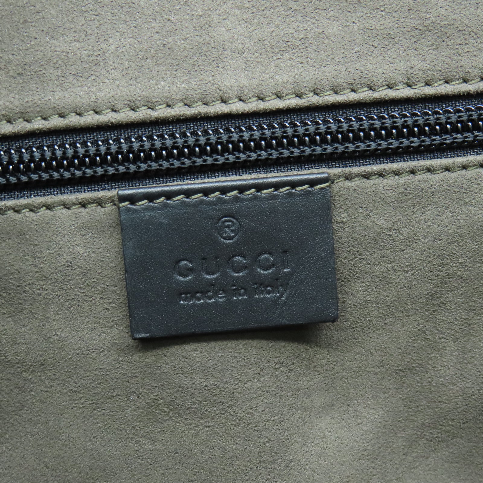 GUCCI cowhide leather Shoulder Bag silver buckle shoulder bag black