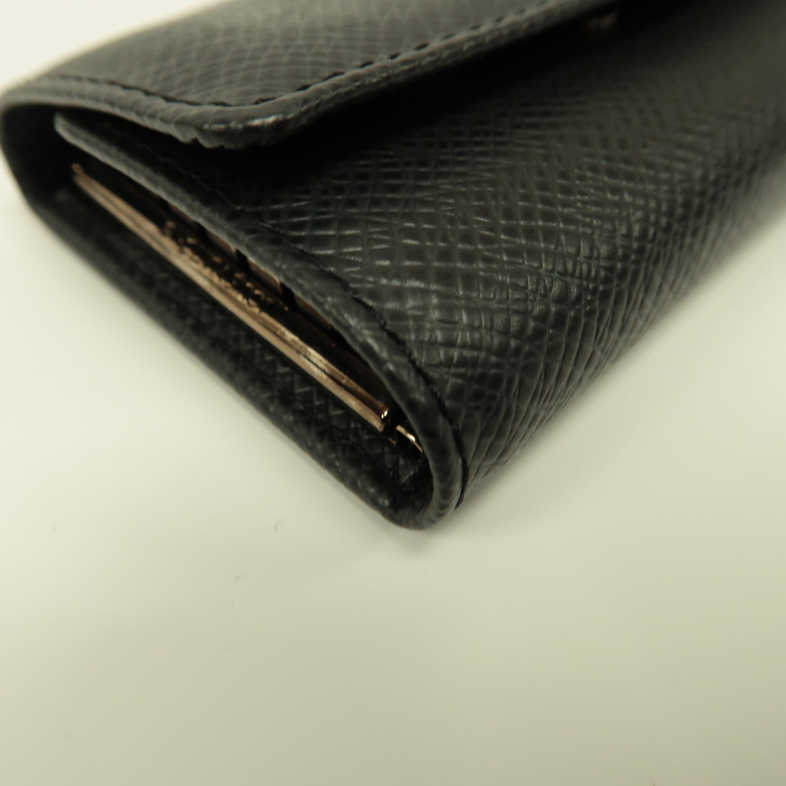 LOUIS VUITTON Taiga Multicle 6 Key Case銀扣鑰匙套黑色