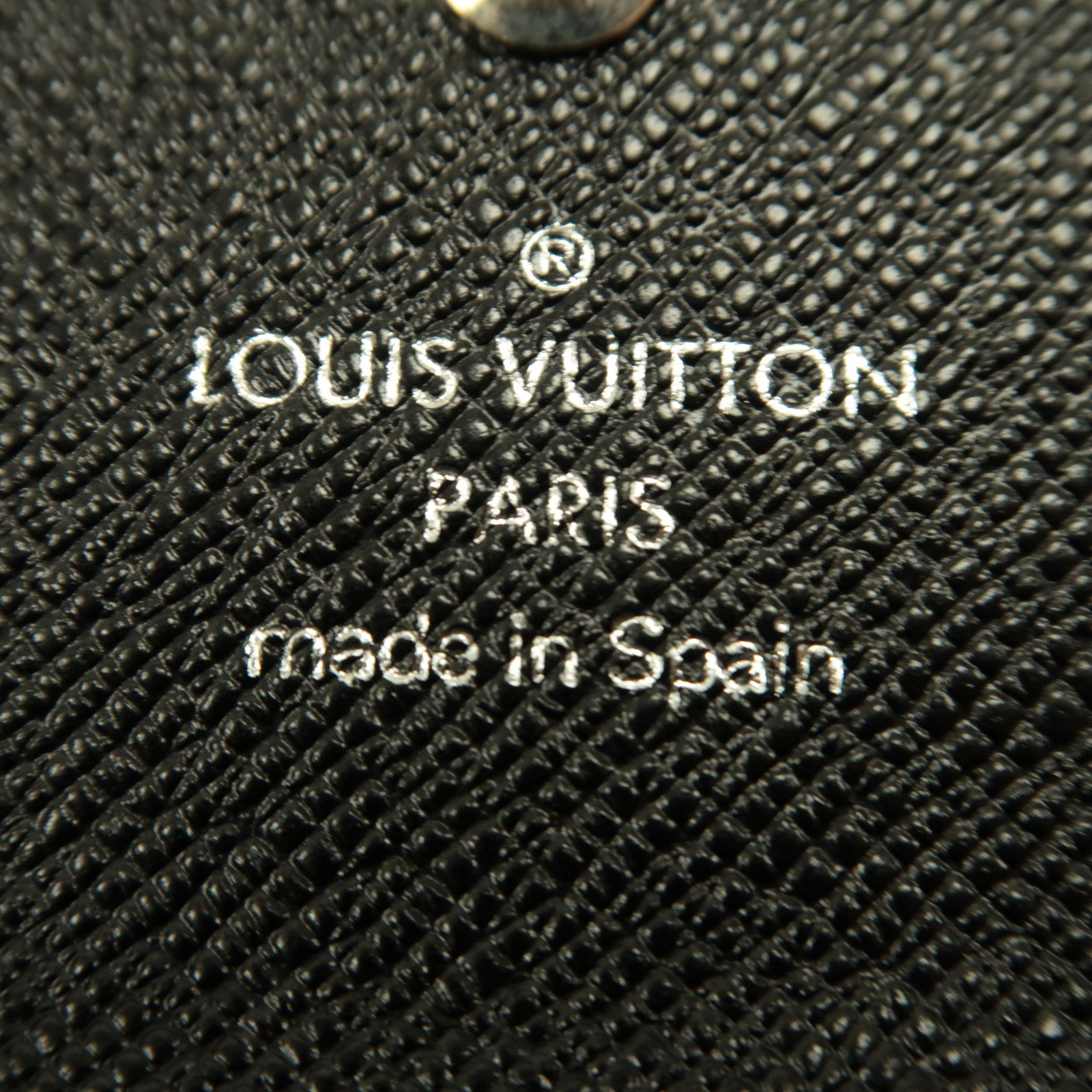 LOUIS VUITTON Taiga Multicle 6 Key Case銀扣鑰匙套黑色
