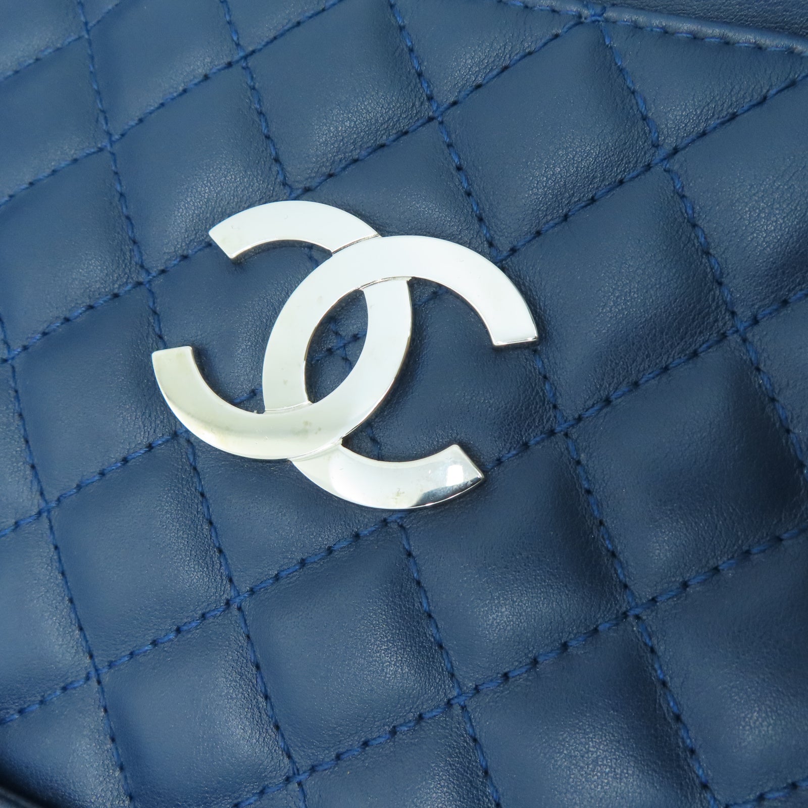 CHANEL 菱格牛皮皮革Chain Shoulder Tote银扣链带肩背袋蓝色