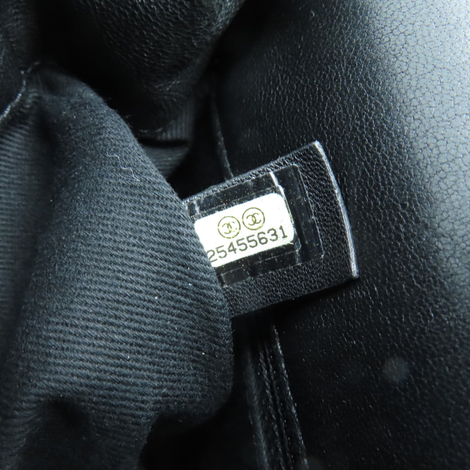 CHANEL 菱格牛皮皮革Bubble Bag金扣肩背袋黑色