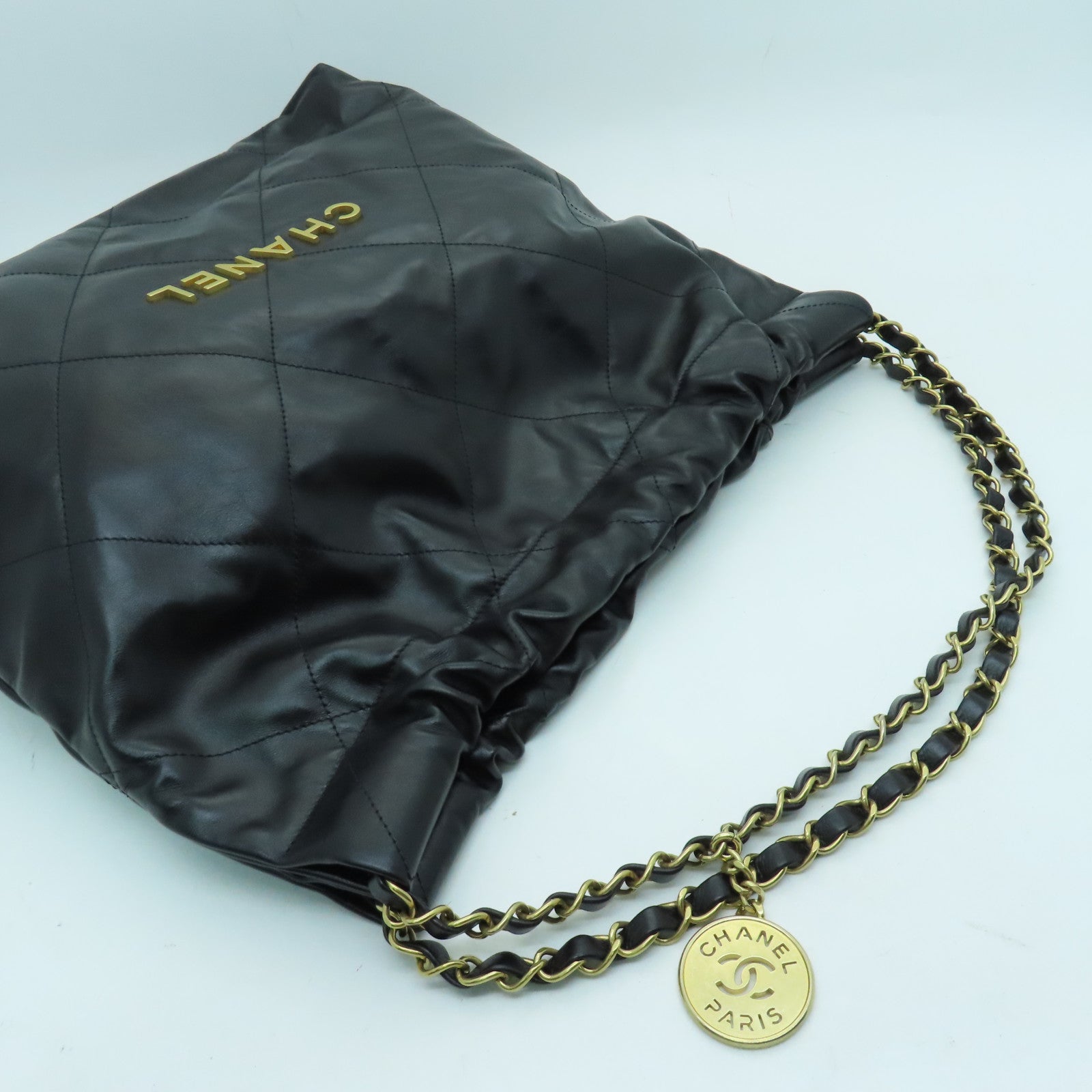 CHANEL 牛皮皮革Chanel 22金扣鏈帶肩背袋黑色