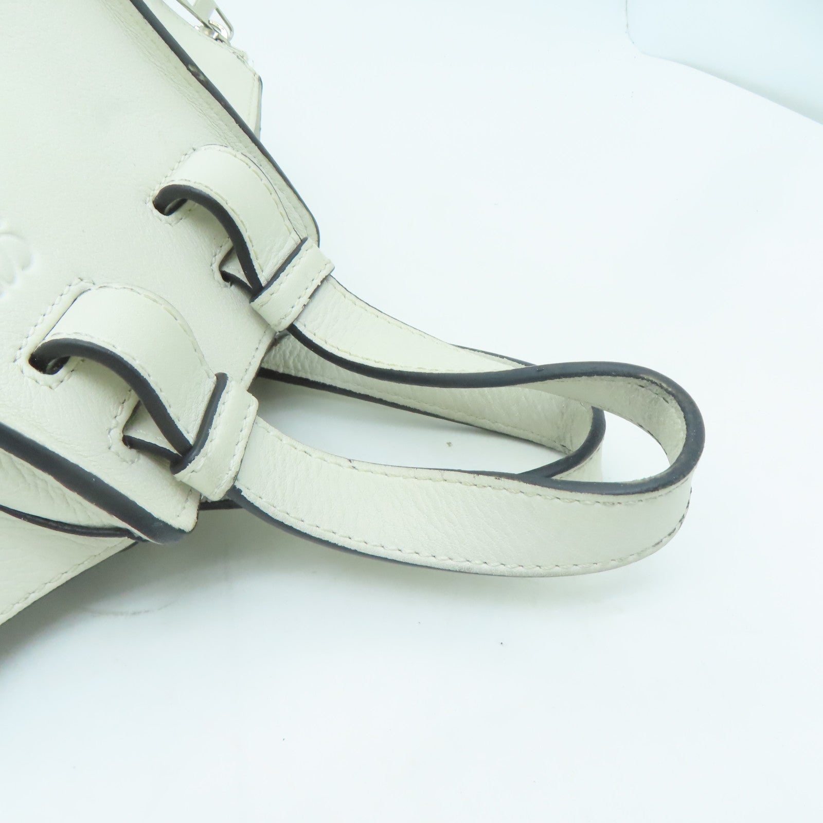 LOEWE 牛皮皮革Small Hammock Bag銀扣手挽肩背兩用袋米色