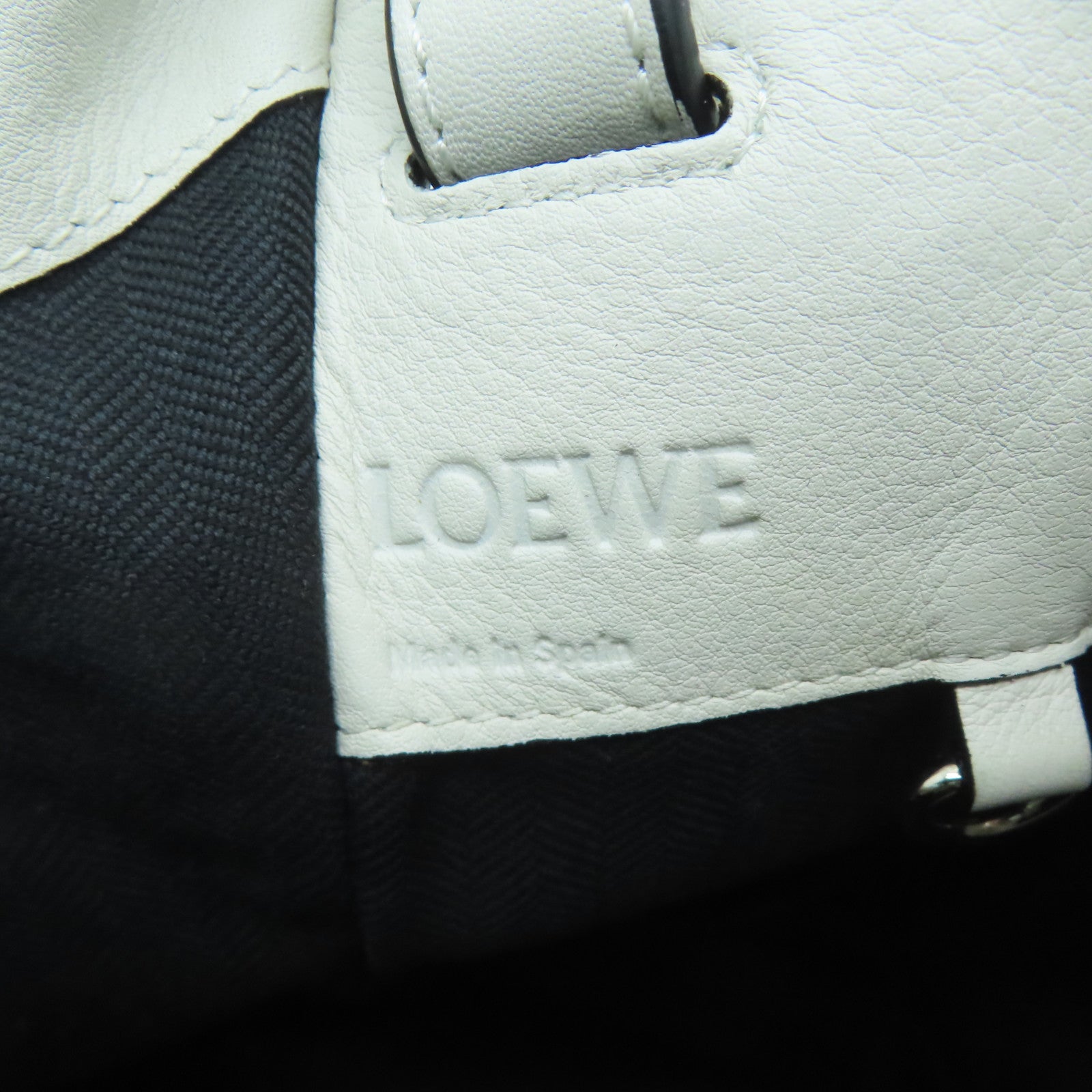 LOEWE 牛皮皮革Small Hammock Bag銀扣手挽肩背兩用袋米色