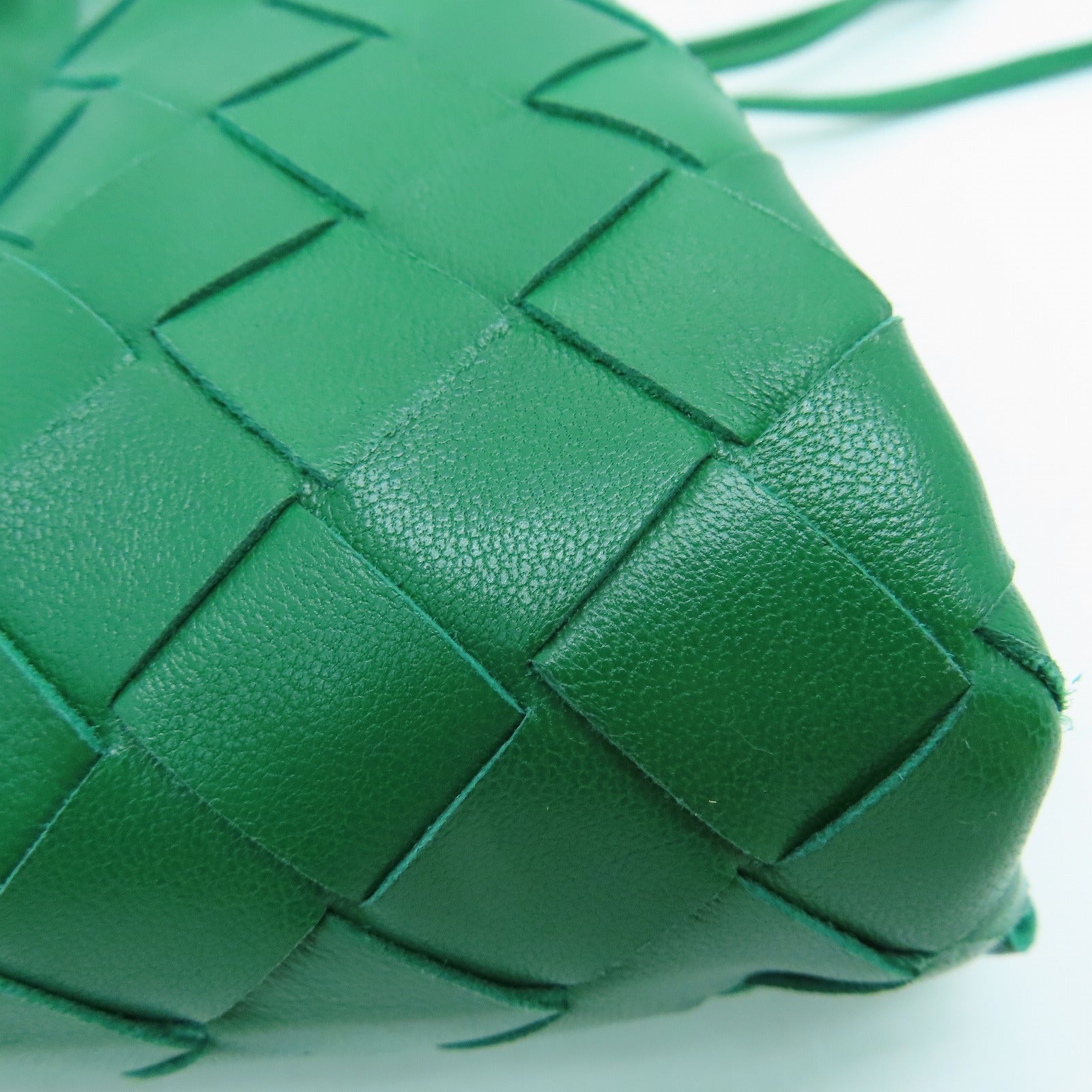 BOTTEGA VENETA 羊皮皮革Mini Pouch肩背袋绿色