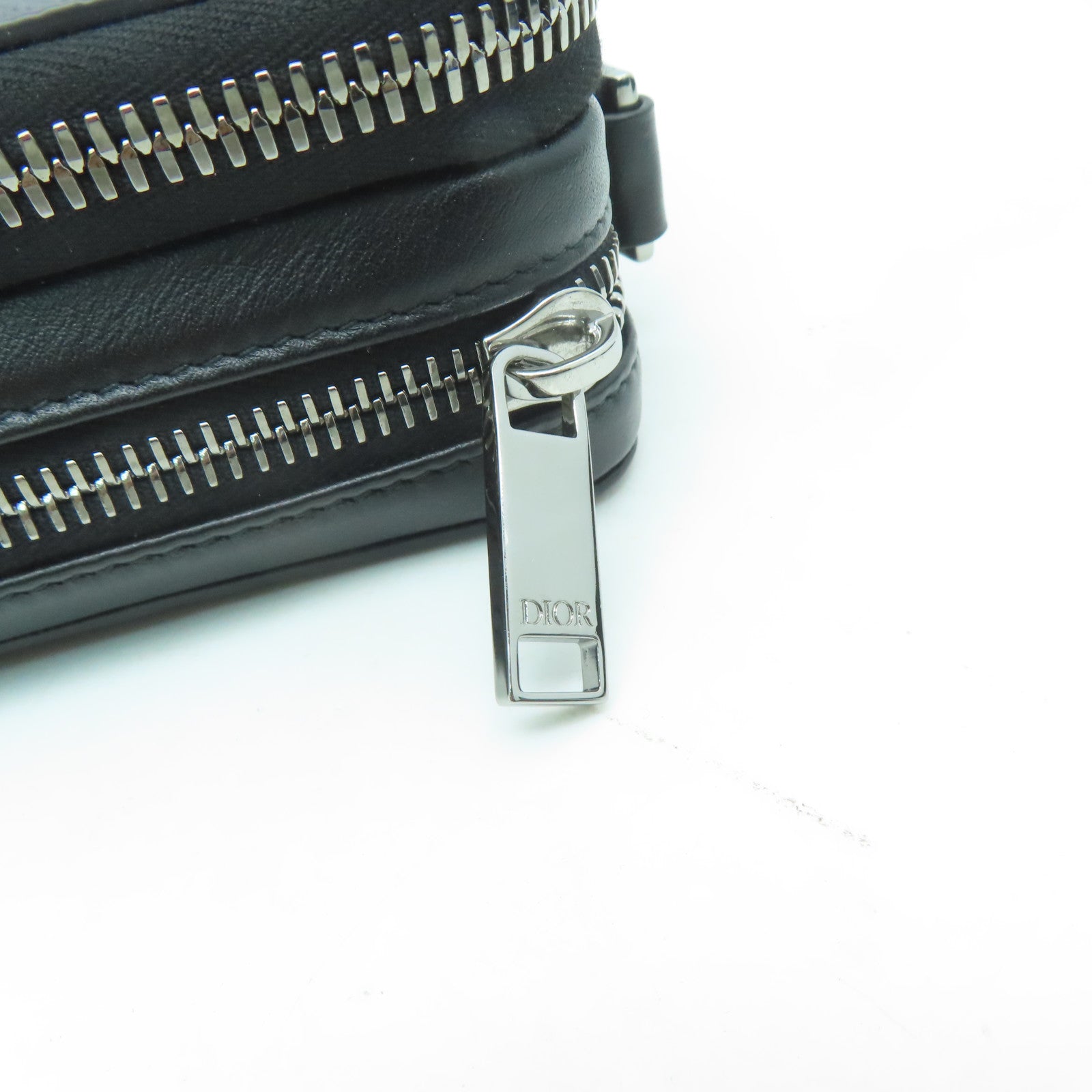 Dior 塗層帆布Pouch Shoulder銀扣肩背袋黑色