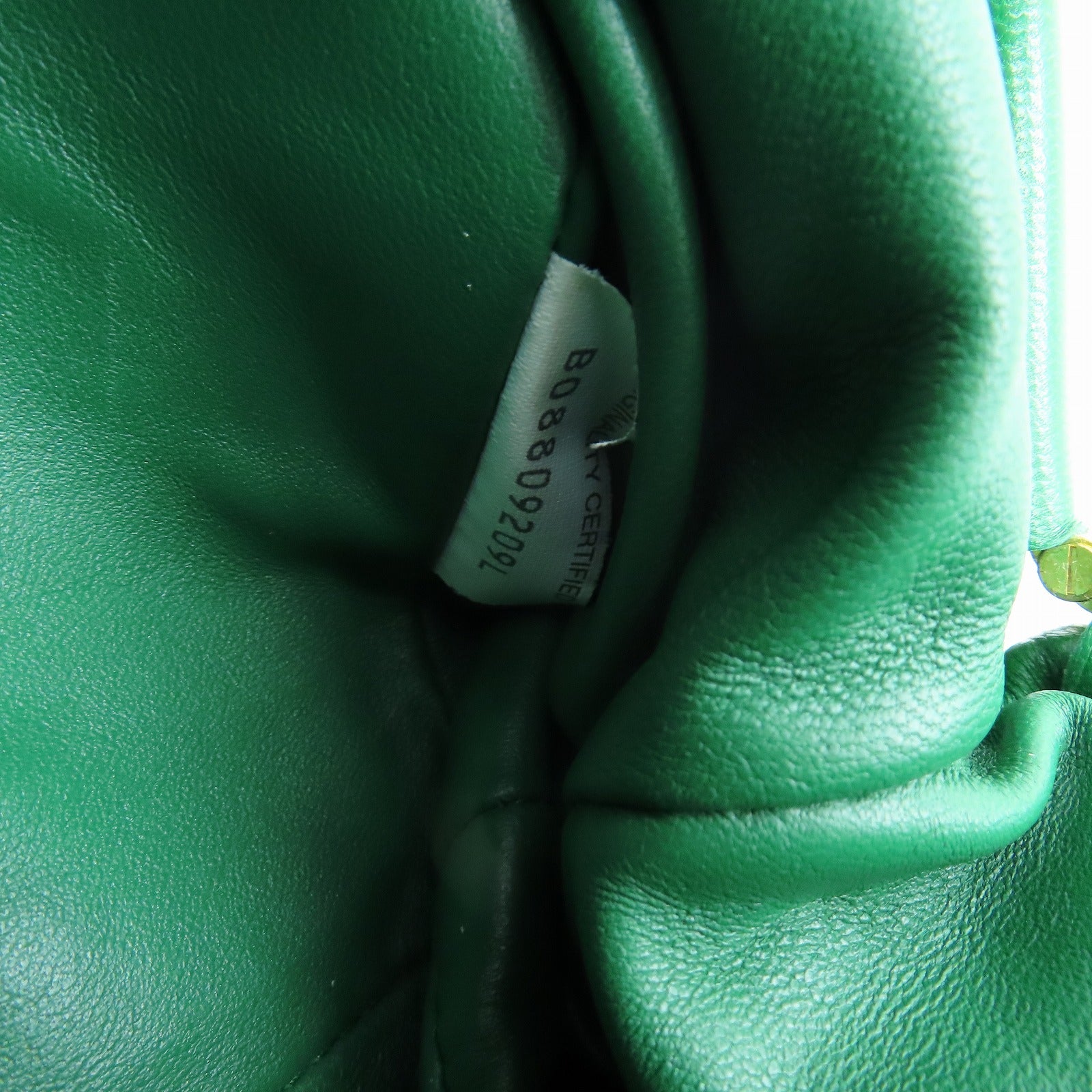 BOTTEGA VENETA 羊皮皮革Mini Pouch肩背袋绿色