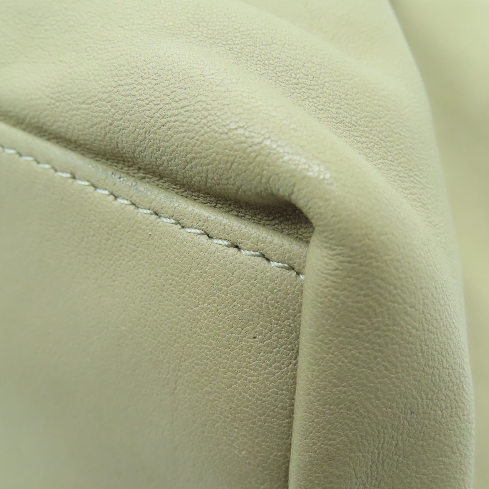 ANTEPRIMA 羊皮皮革Shoulder Bag银扣肩背袋米色