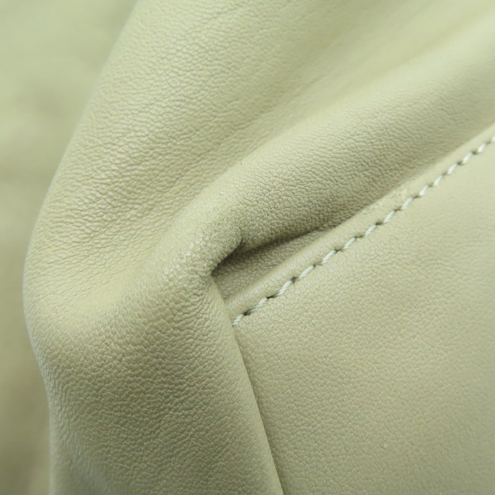 ANTEPRIMA 羊皮皮革Shoulder Bag银扣肩背袋米色