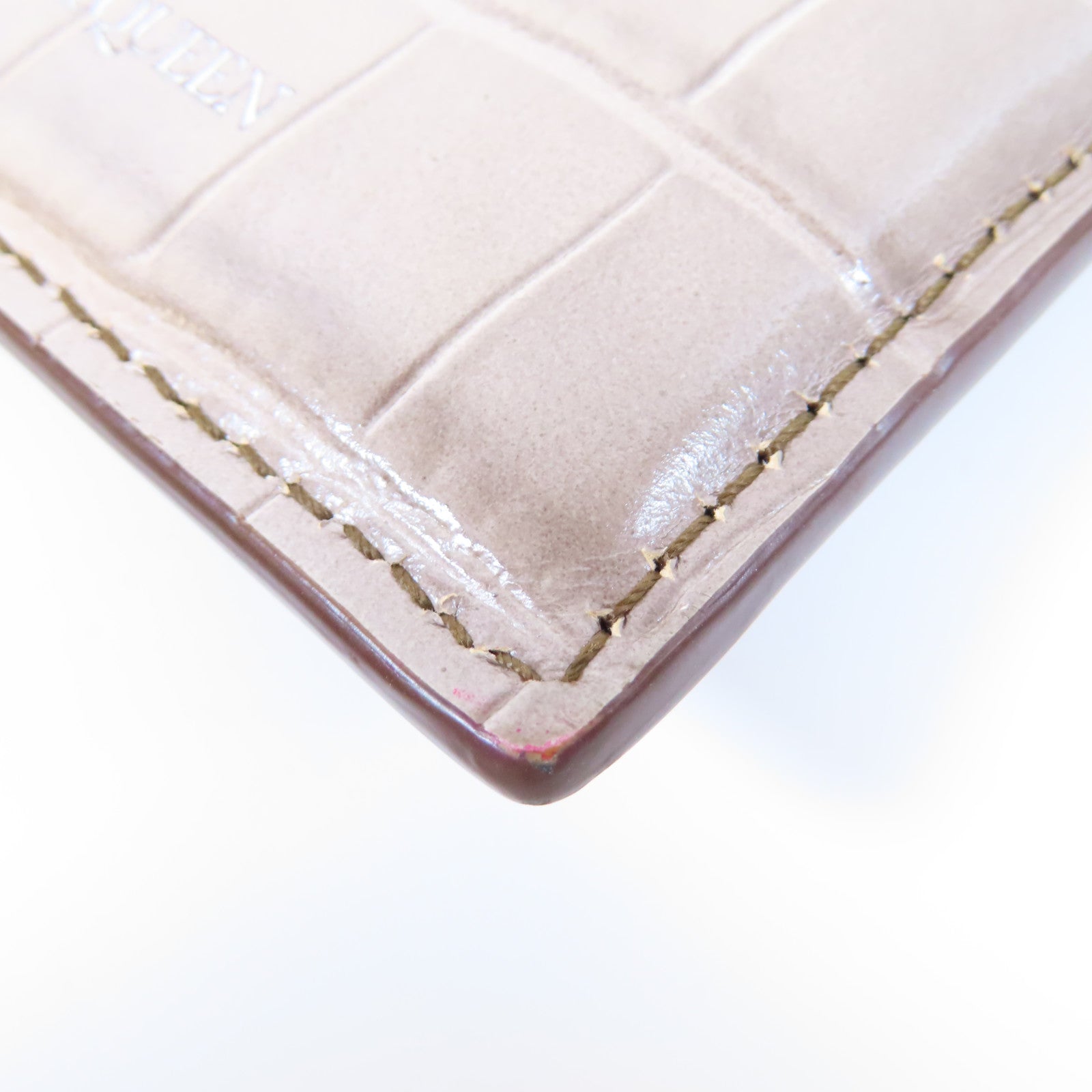 Alexander McQueen 牛皮皮革Card Case銀扣卡片套米色