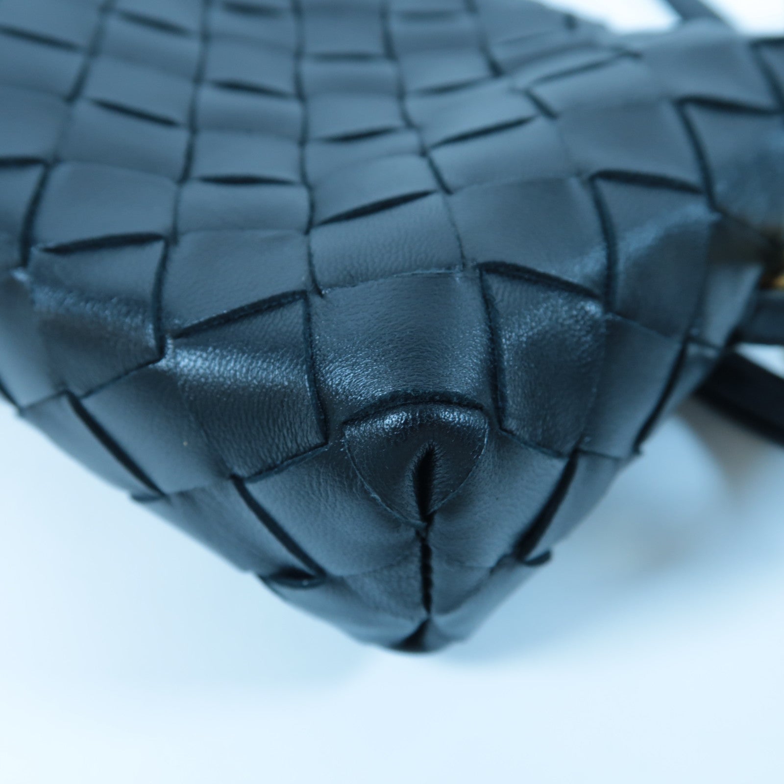 BOTTEGA VENETA 織紋牛皮皮革Shoulder Bag金扣肩背袋黑色