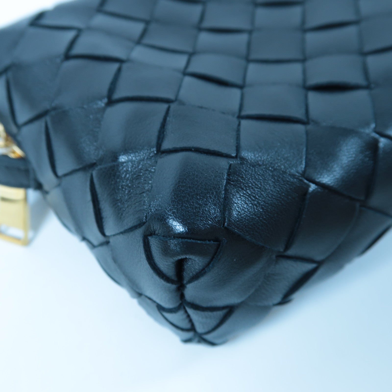 BOTTEGA VENETA 織紋牛皮皮革Shoulder Bag金扣肩背袋黑色