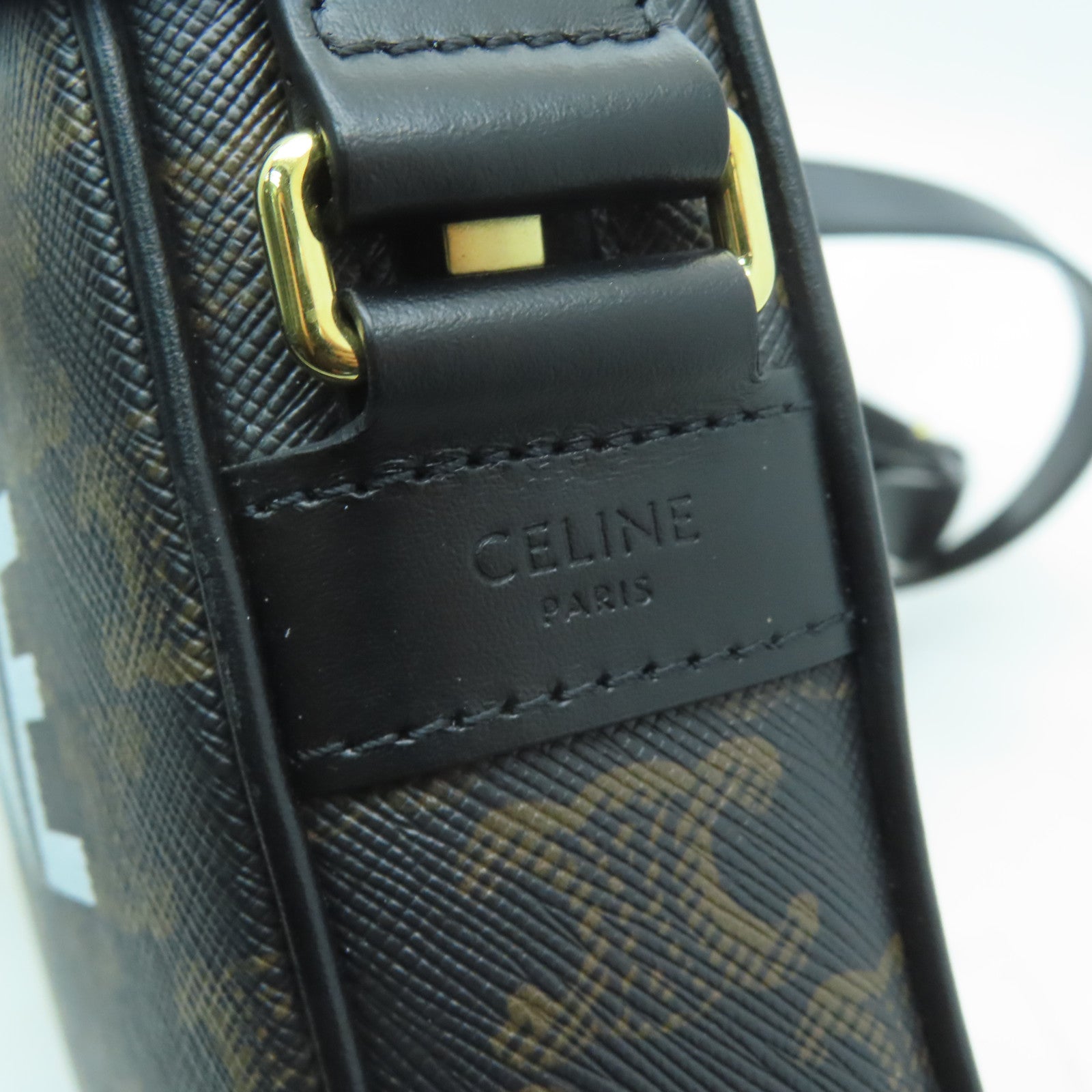 CELINE 塗層帆布Triomphe Medium Messenger Shoulder Bag金扣肩背袋啡色/黑色
