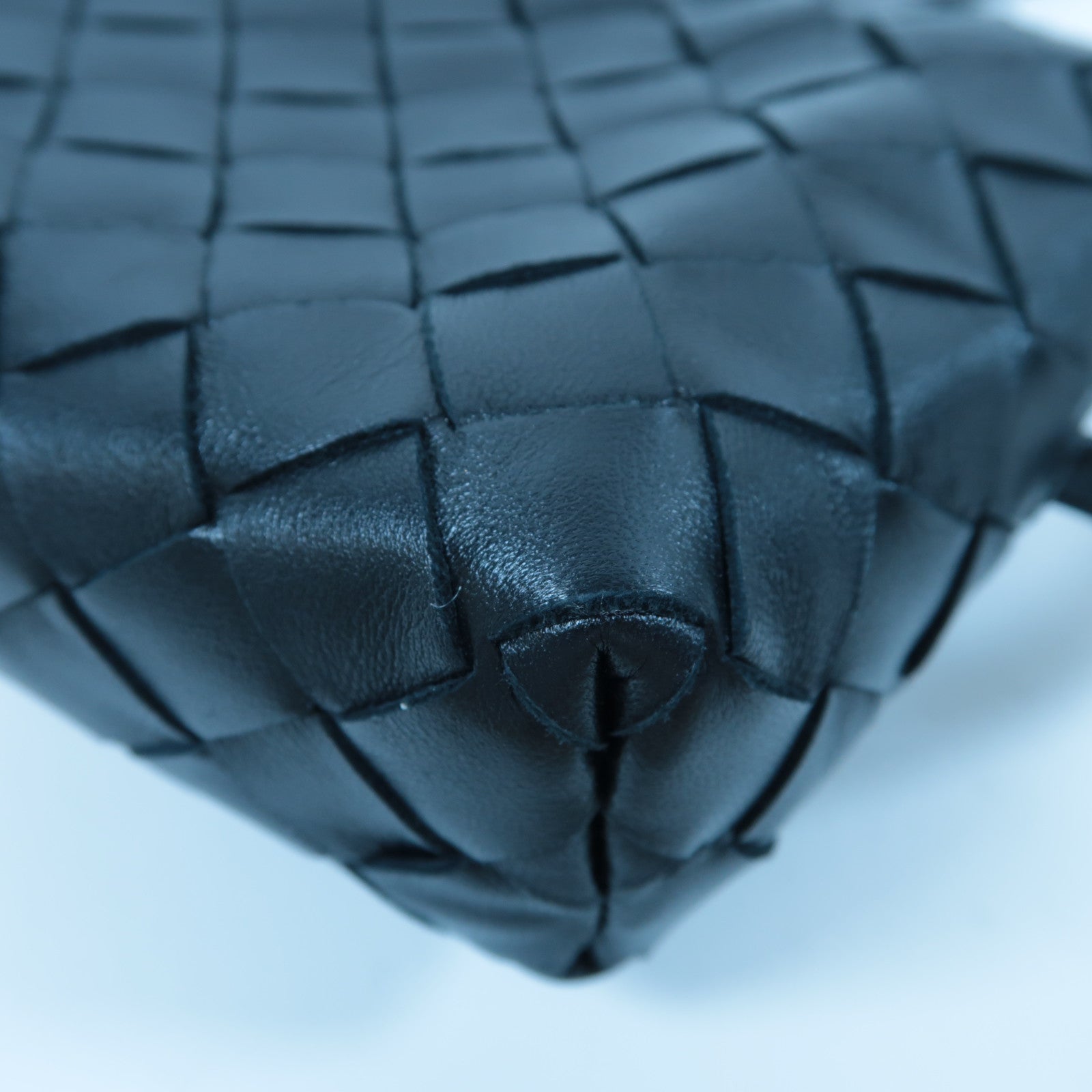 BOTTEGA VENETA 織紋牛皮皮革Shoulder Bag金扣肩背袋黑色