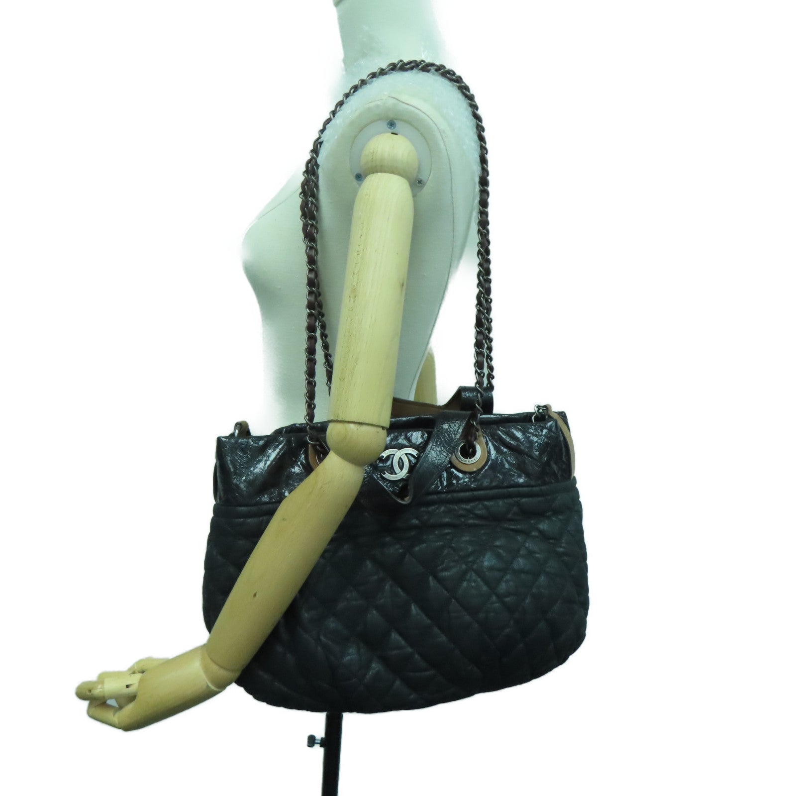 CHANEL 菱格牛皮皮革Shoulder Bag银扣链带肩背袋黑色