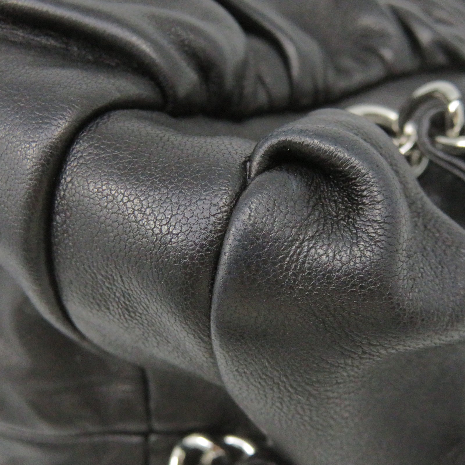 CHANEL 牛皮皮革Shoulder Bag银扣链带肩背袋黑色