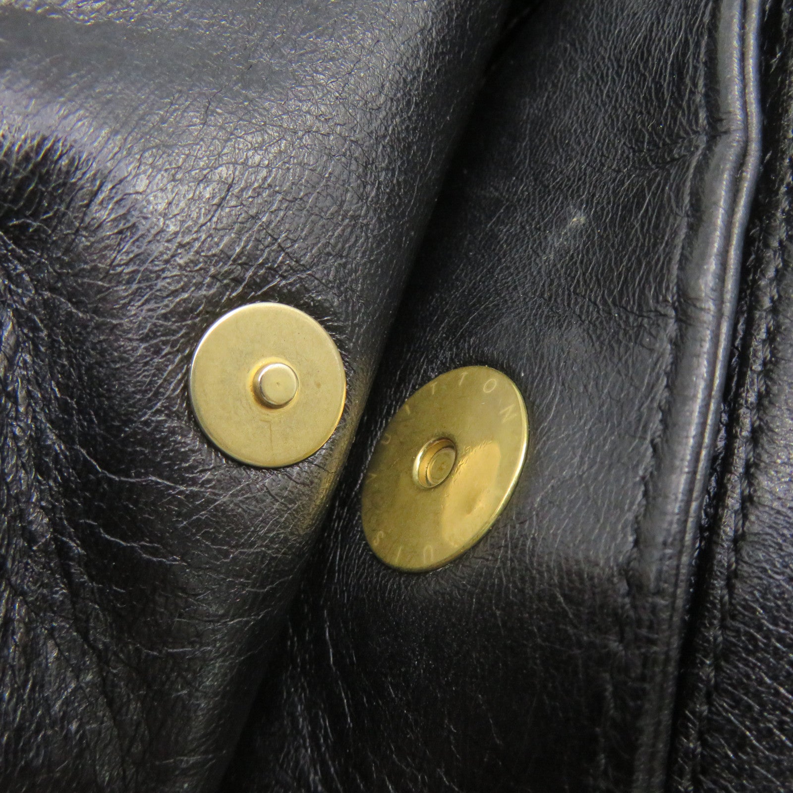 LOUIS VUITTON 牛皮皮革Riveting Bag Tote Bag肩背袋黑色