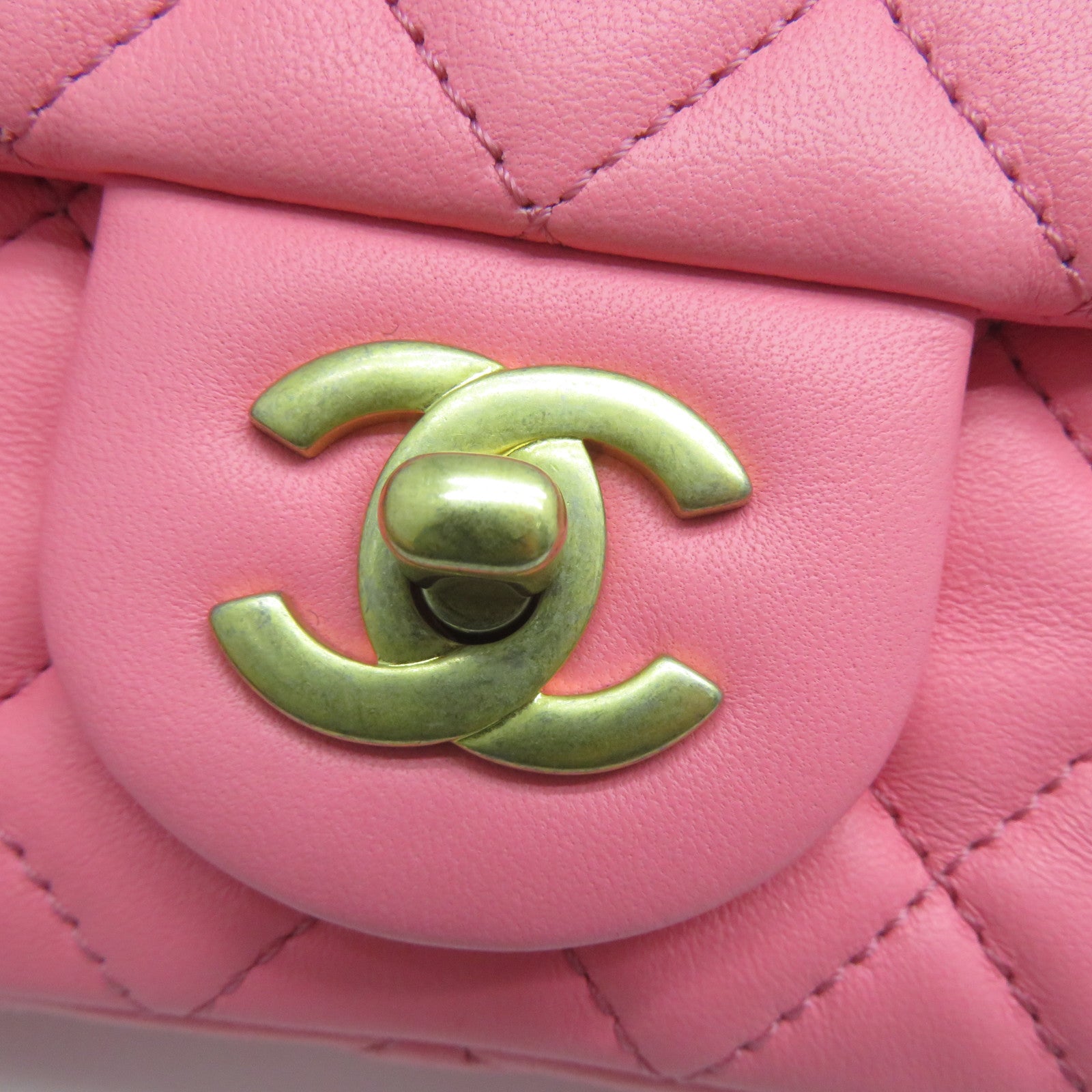 CHANEL 菱格羊皮皮革CF 20金扣鏈帶肩背袋粉紅色
