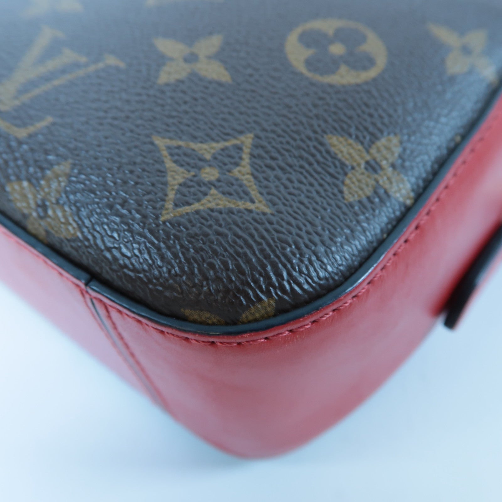 LOUIS VUITTON Monogram Saintonge金扣肩背袋啡色/紅色