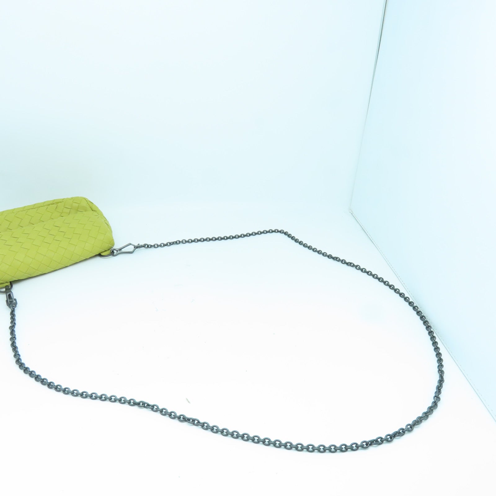 BOTTEGA VENETA 羊皮皮革Shoulder Pouch Lamb手拿包黄色