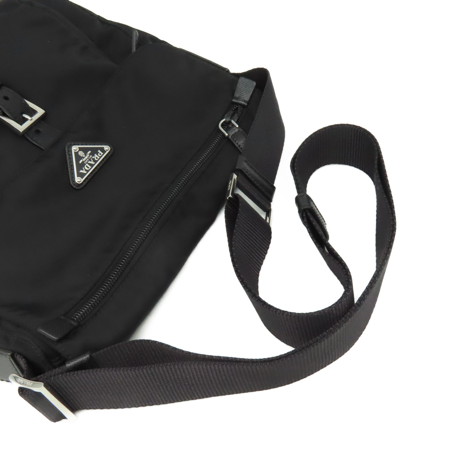 PRADA 尼龍Shoulder Bag銀扣肩背袋黑色