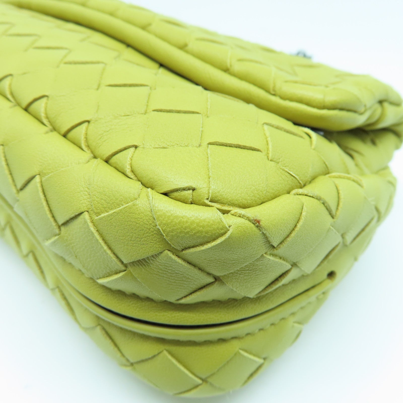 BOTTEGA VENETA 羊皮皮革Shoulder Pouch Lamb手拿包黄色