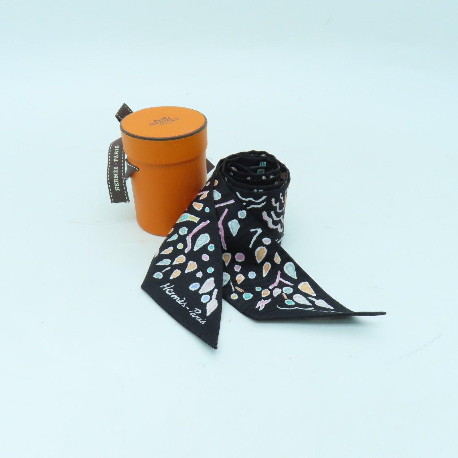 HERMES 【激減優惠】絲質Twilly絲巾黑色