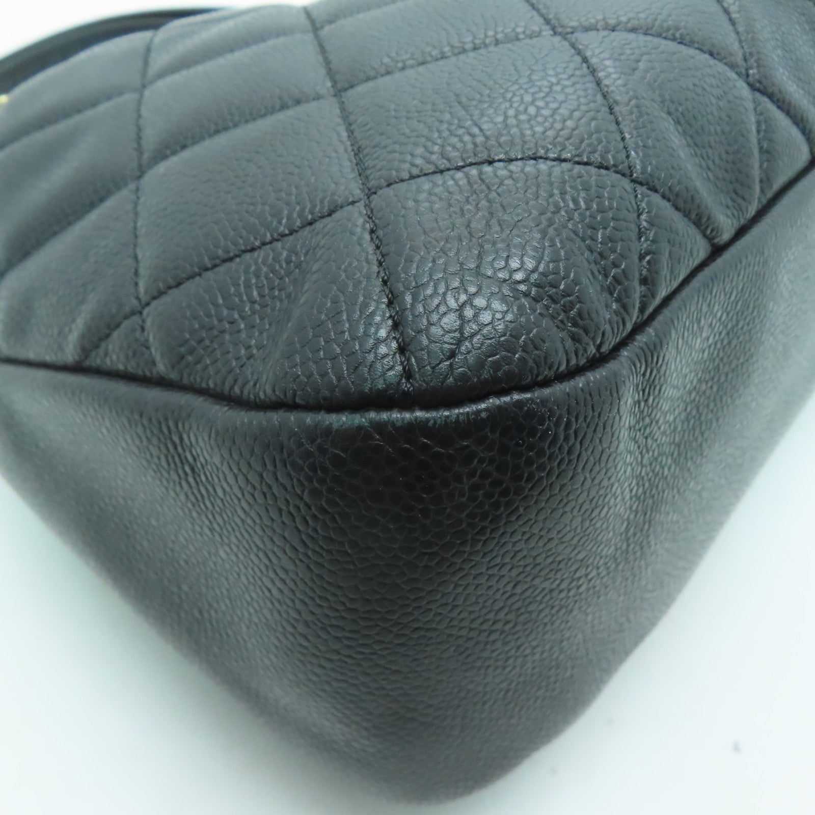 CHANEL 菱格牛皮皮革Chain Shoulder金扣鏈帶肩背袋黑色