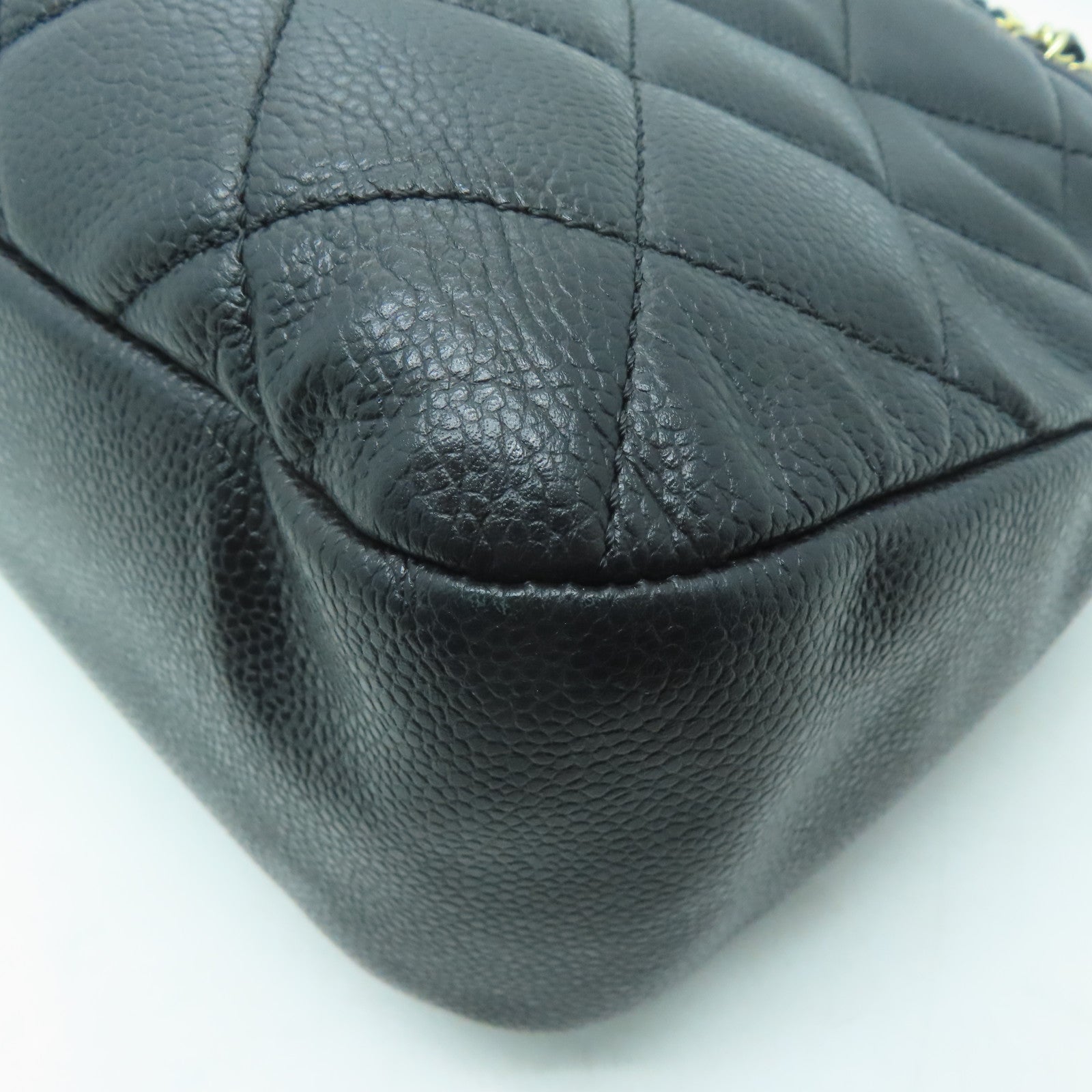 CHANEL 菱格牛皮皮革Chain Shoulder金扣鏈帶肩背袋黑色