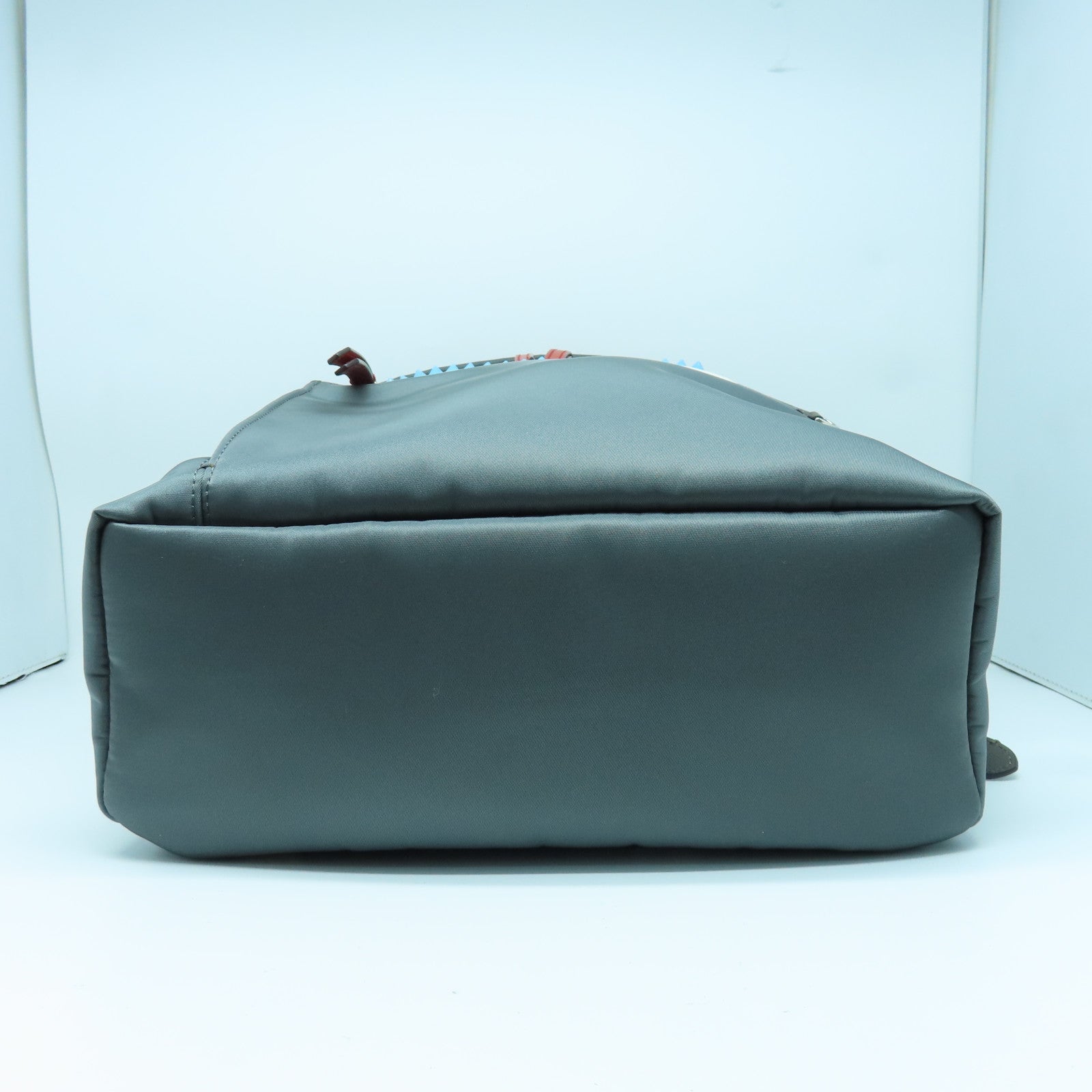 FENDI 尼龙Rucksack银扣背包灰色