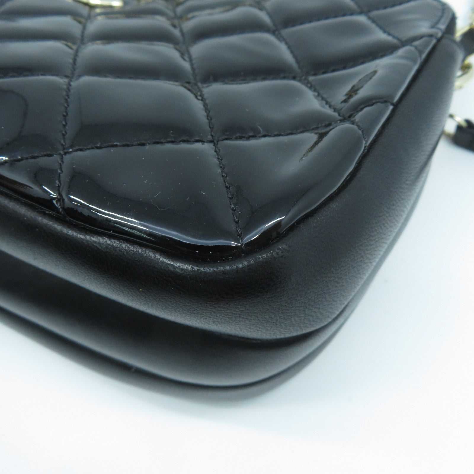 CHANEL 菱格漆皮皮革Chain Shoulder Bag金色鏈帶肩背袋黑色
