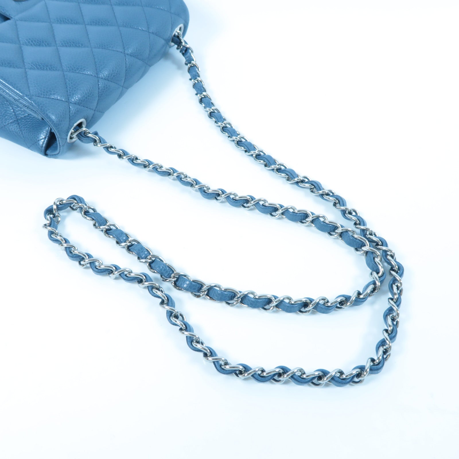 CHANEL 菱格Caviar皮革Mini Classic Flap銀扣鏈帶肩背袋藍色