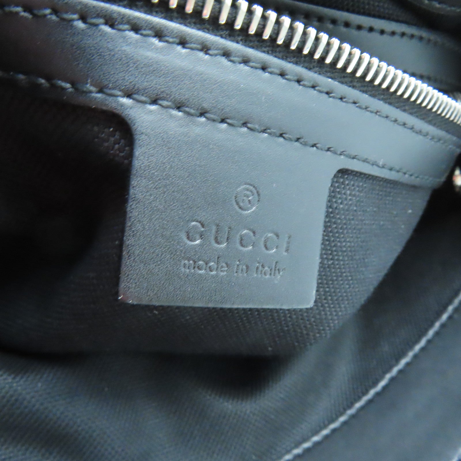 GUCCI 涂层帆布Shoulder Bag银扣肩背袋黑色