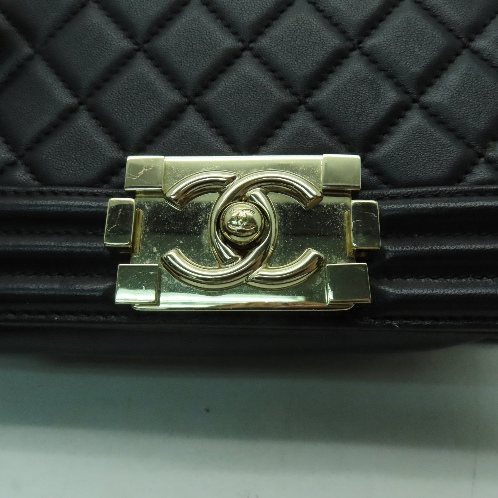 CHANEL 菱格羊皮皮革Chain Shoulder金扣鏈帶肩背袋黑色