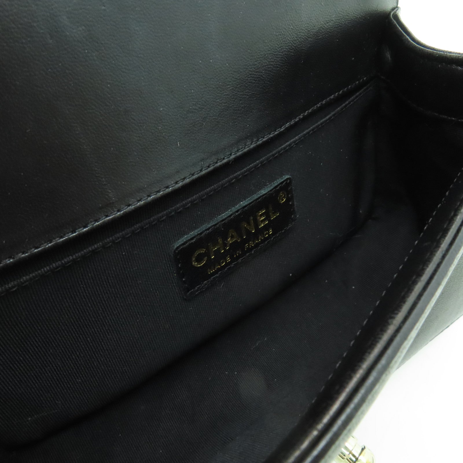 CHANEL 菱格羊皮皮革Chain Shoulder金扣鏈帶肩背袋黑色