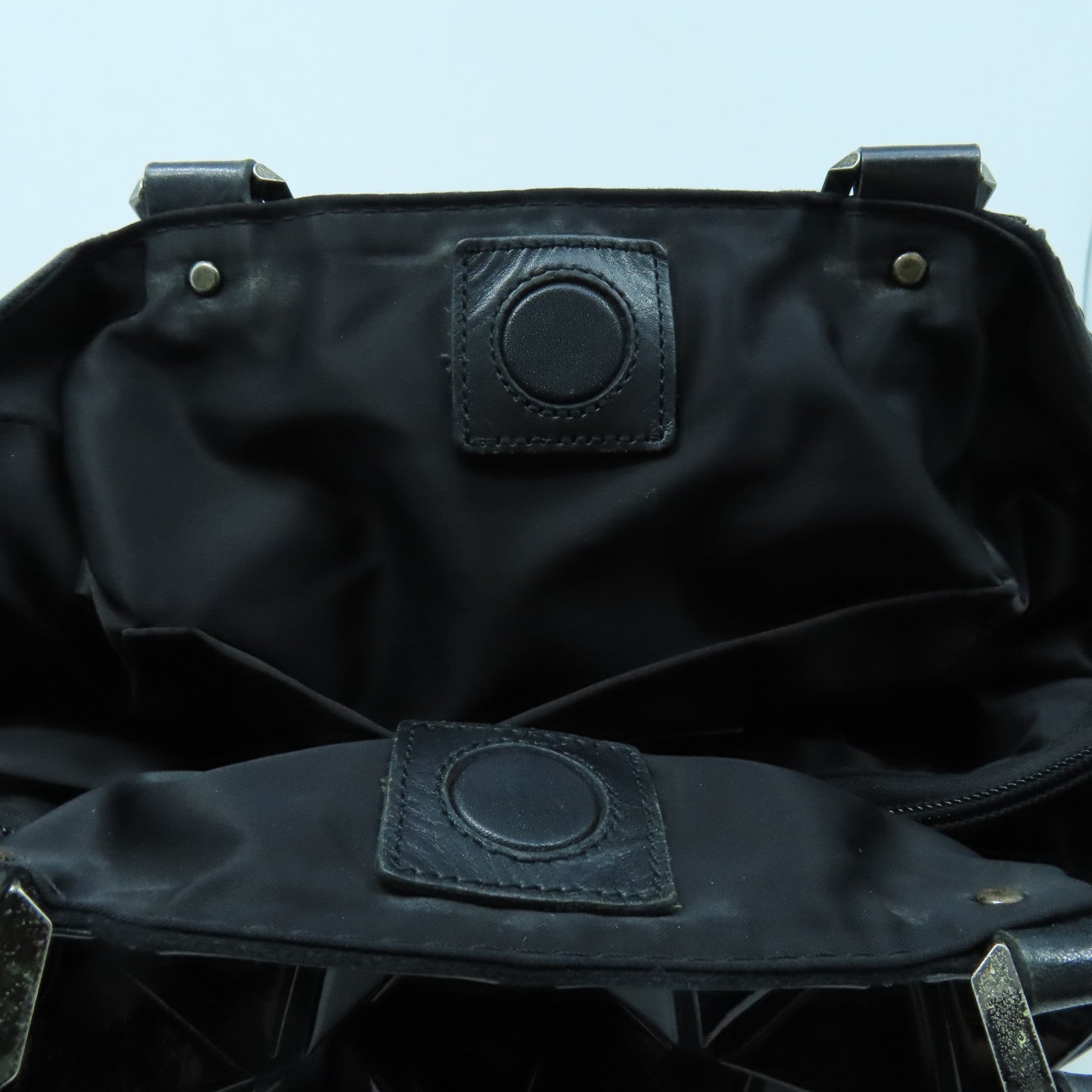 ISSEY MIYAKE 【激減優惠】PVC Shouder Bag銀扣肩背袋黑色