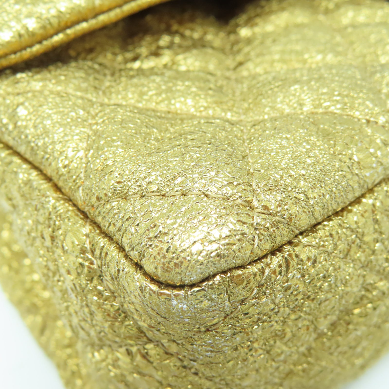 CHANEL 菱格牛皮皮革Chain Shoulder金扣鏈帶肩背袋金色