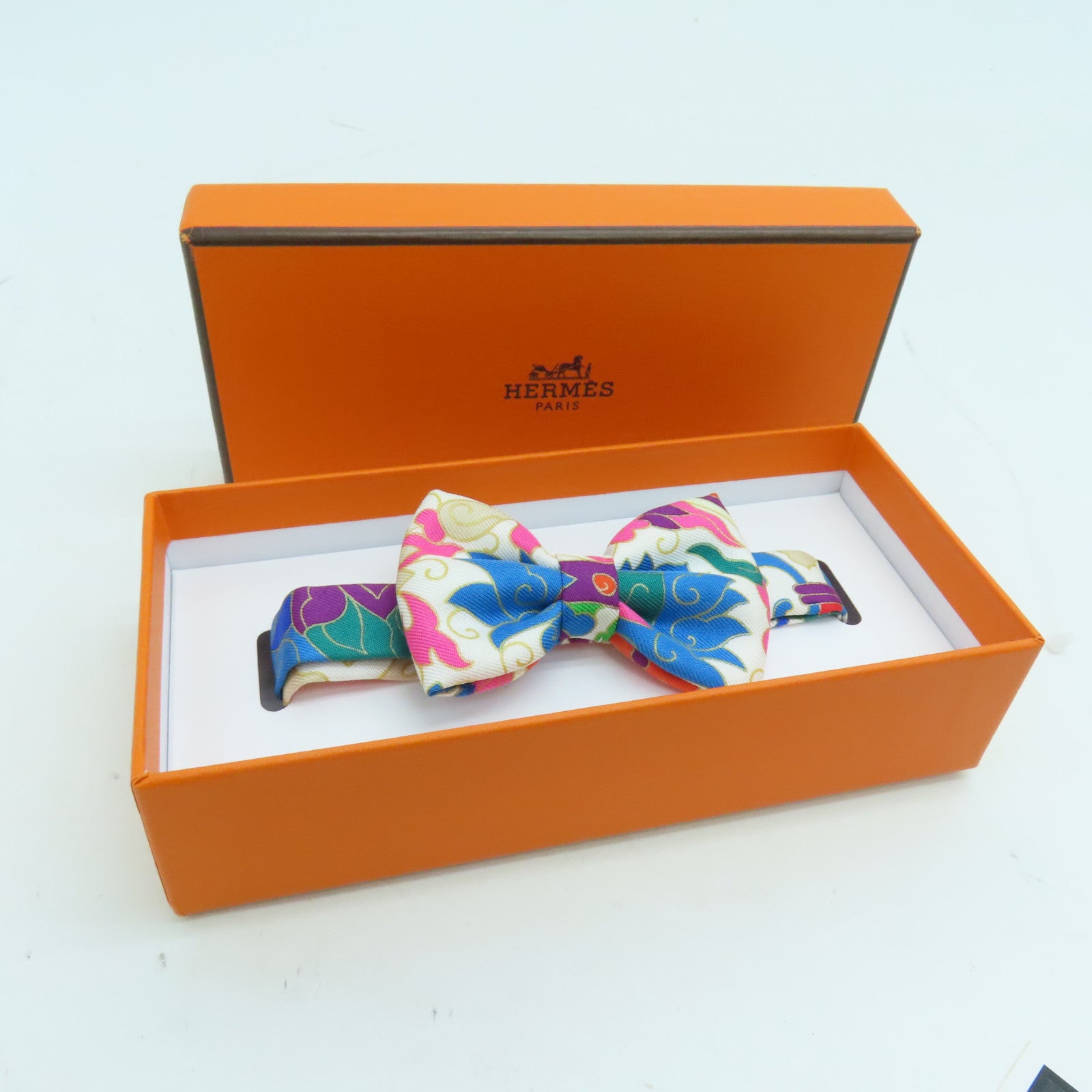 HERMES 丝质Bowtie领结彩色