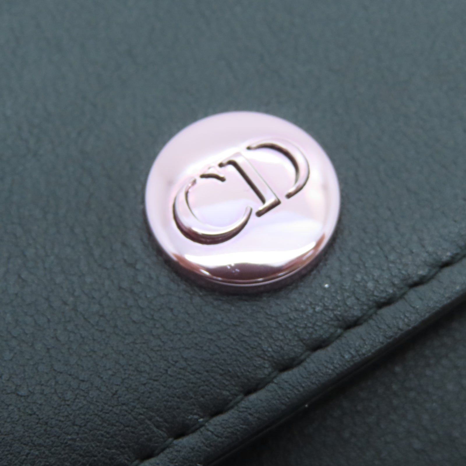 Dior 牛皮皮革Wallet On Chain银扣链带肩背袋黑色/粉红色