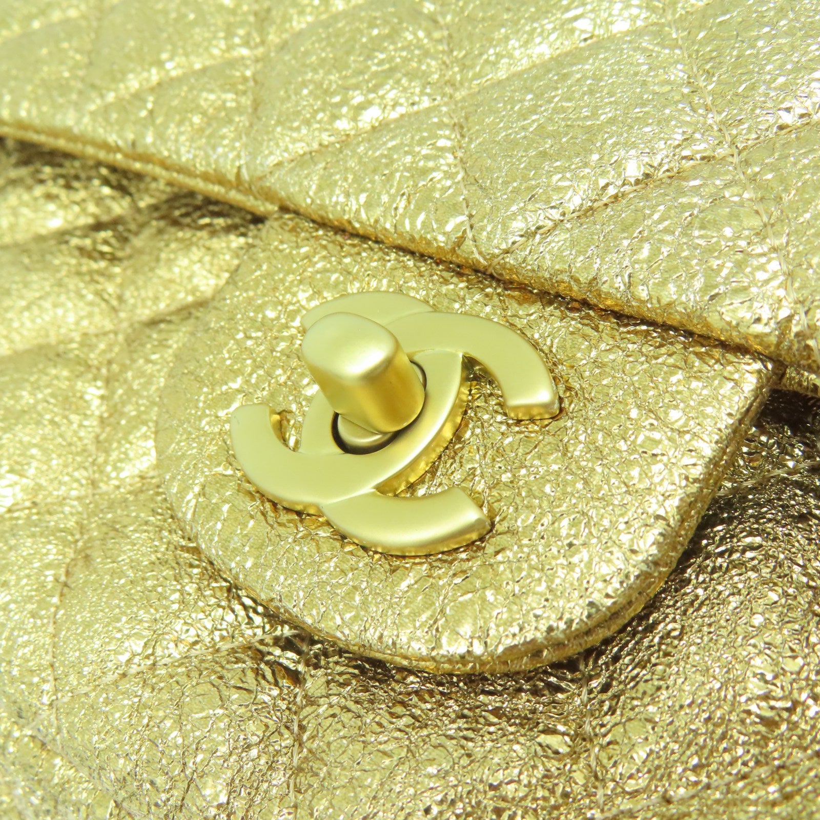 CHANEL 菱格牛皮皮革Chain Shoulder金扣鏈帶肩背袋金色