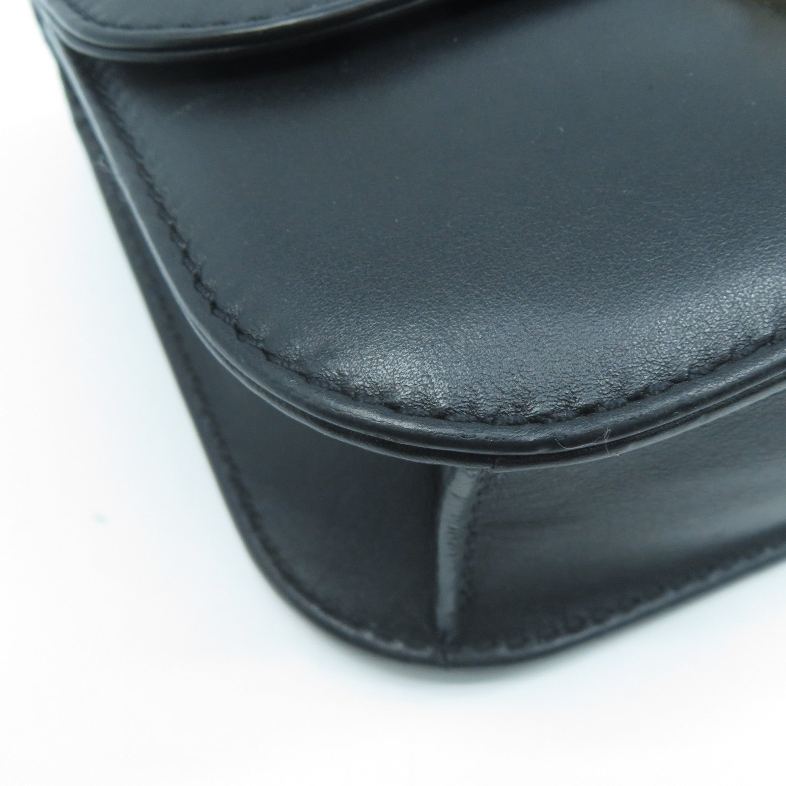 Valentino 牛皮皮革Chain Shoulder Bag金扣鏈帶肩背袋黑色